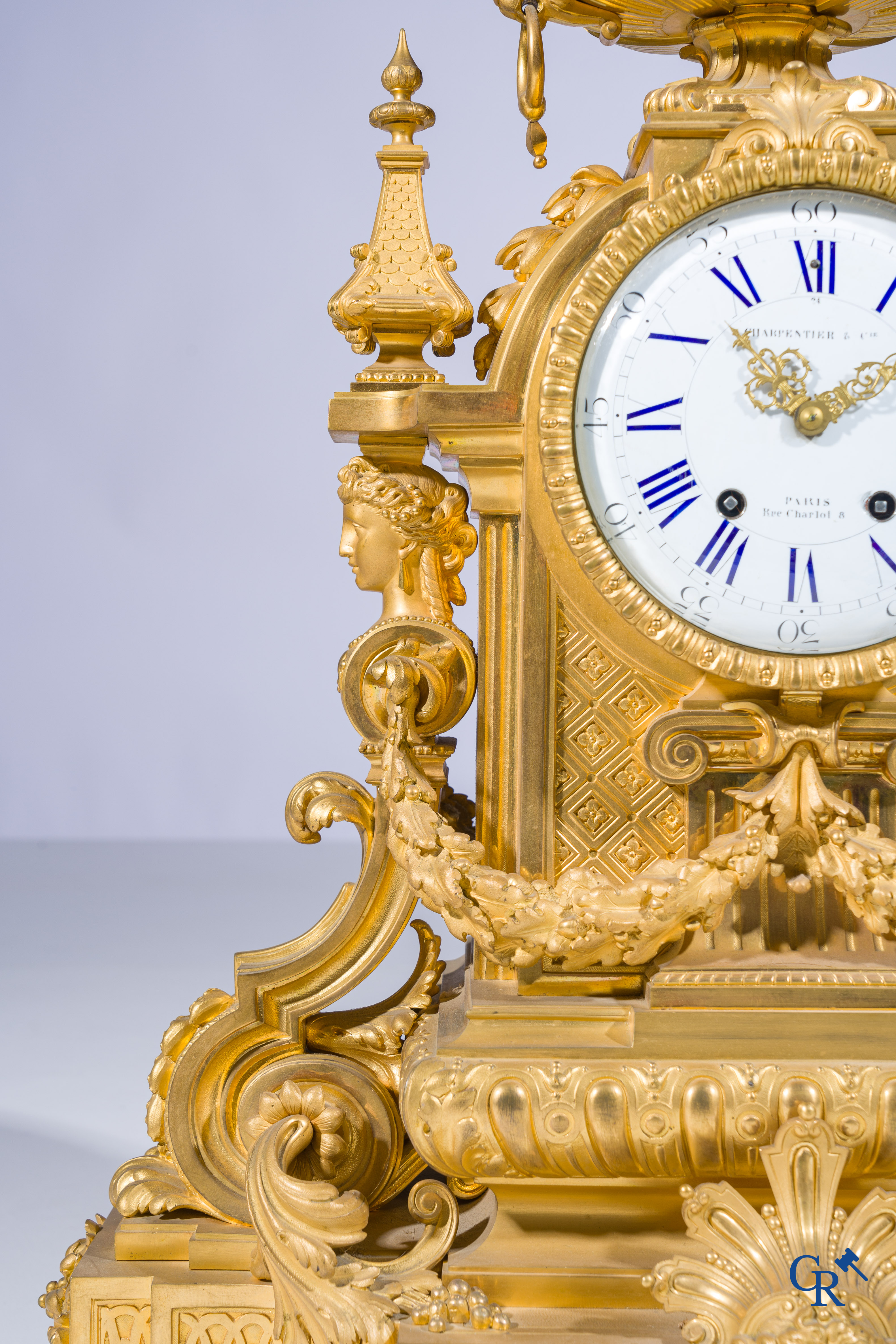 Charpentier & Cie, een imposante 3-delige schouwgarnituur in LXVI-stijl. Napoleon III-periode.