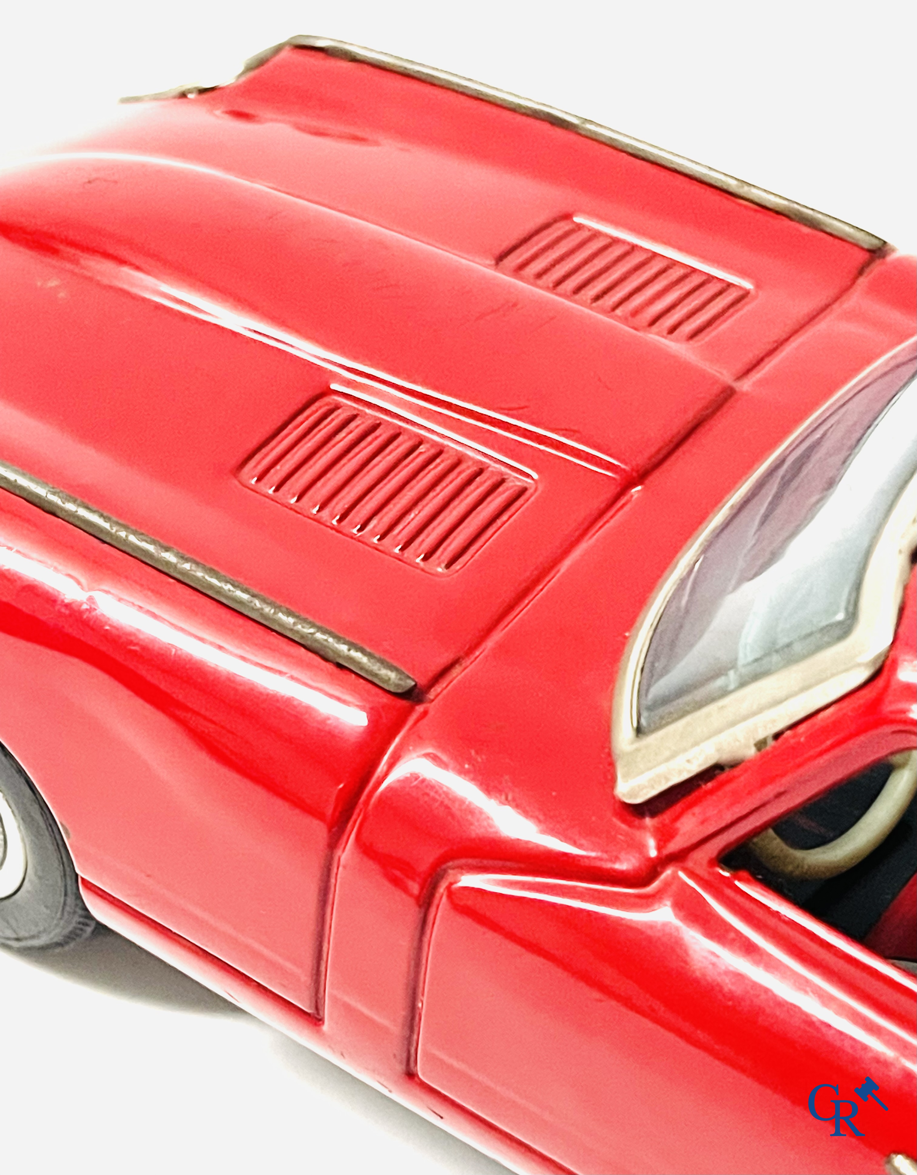 Nomura Toys, TN, made in Japan, Jaguar E-Type in blik met frictie aandrijving. Jaren '60.