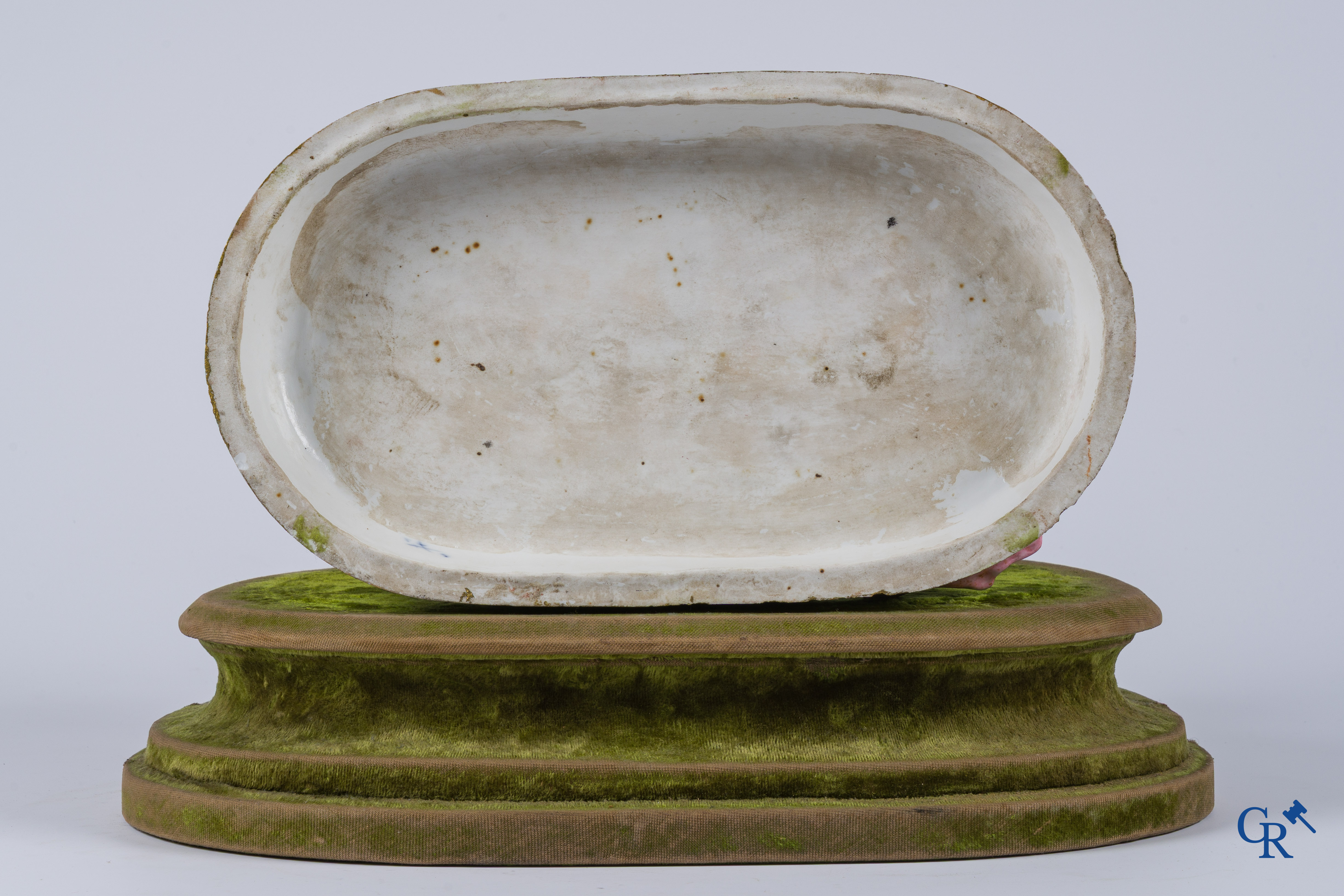 Porcelain. An exceptional group in multi-coloured and gilded porcelain. Marked. 19th century.