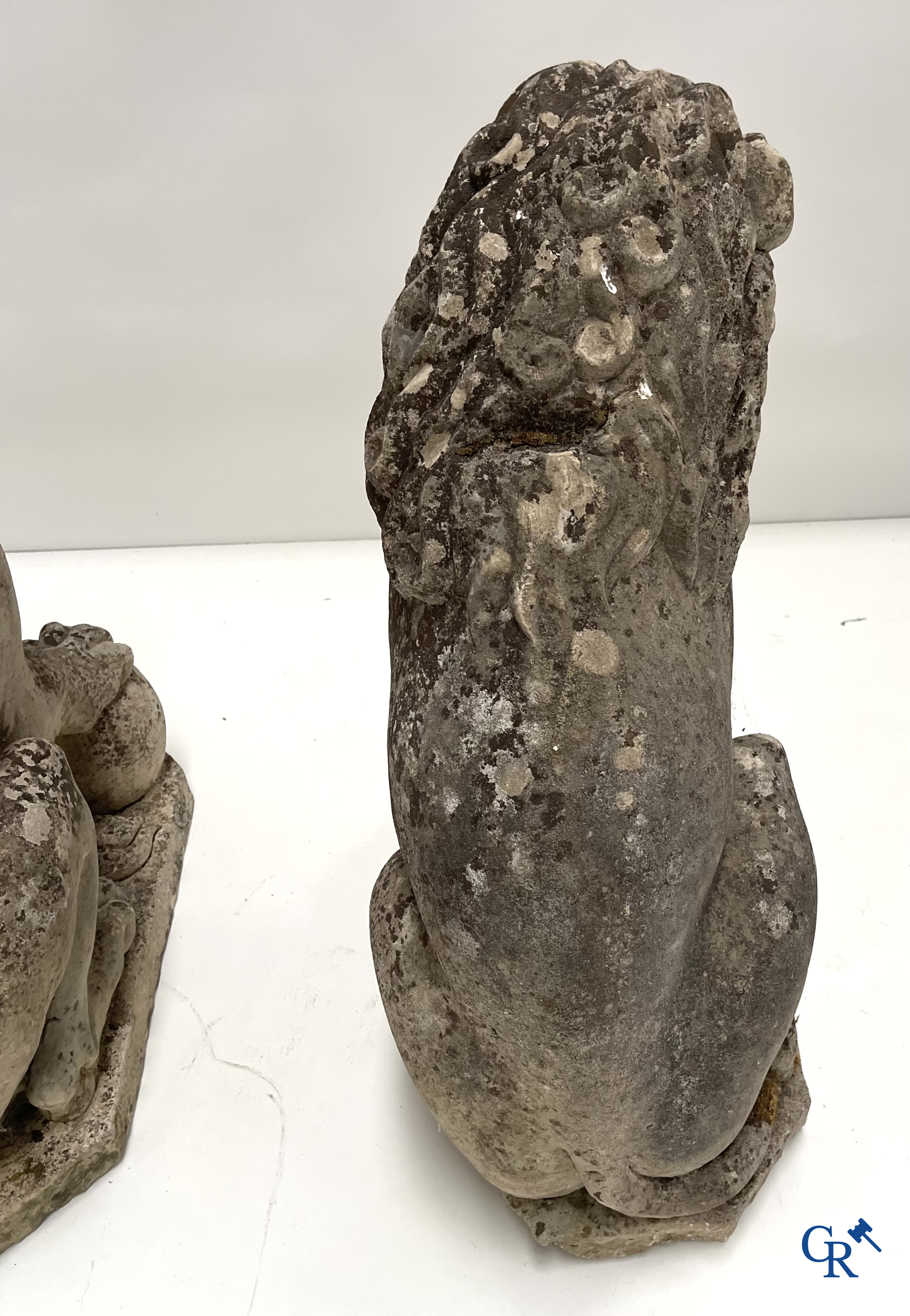 Pair of lions in handcarved French sandstone. 18th century.