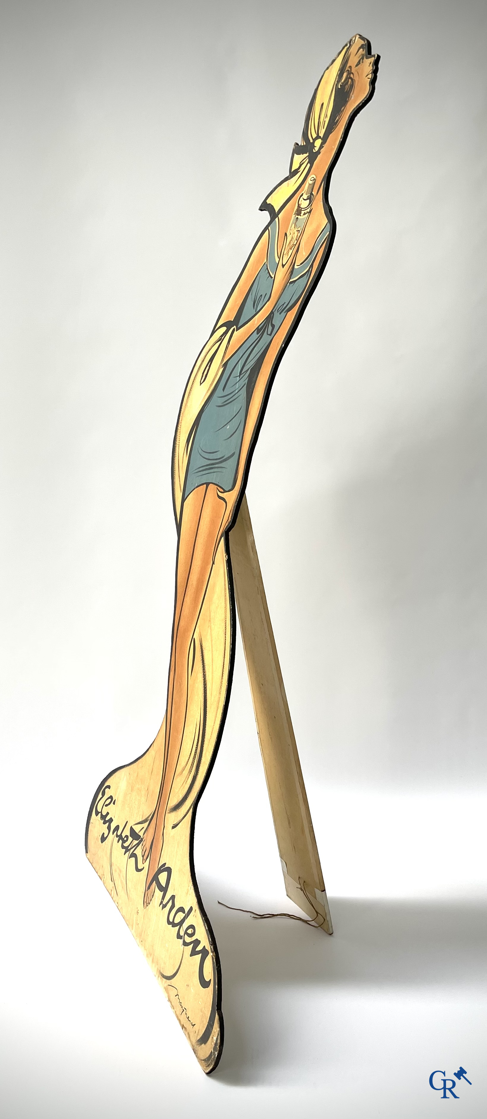 Elizabeth Arden, une grande publicité de vitrine pour les produits de beauté d'Elizabeth Arden. Vers 1950.