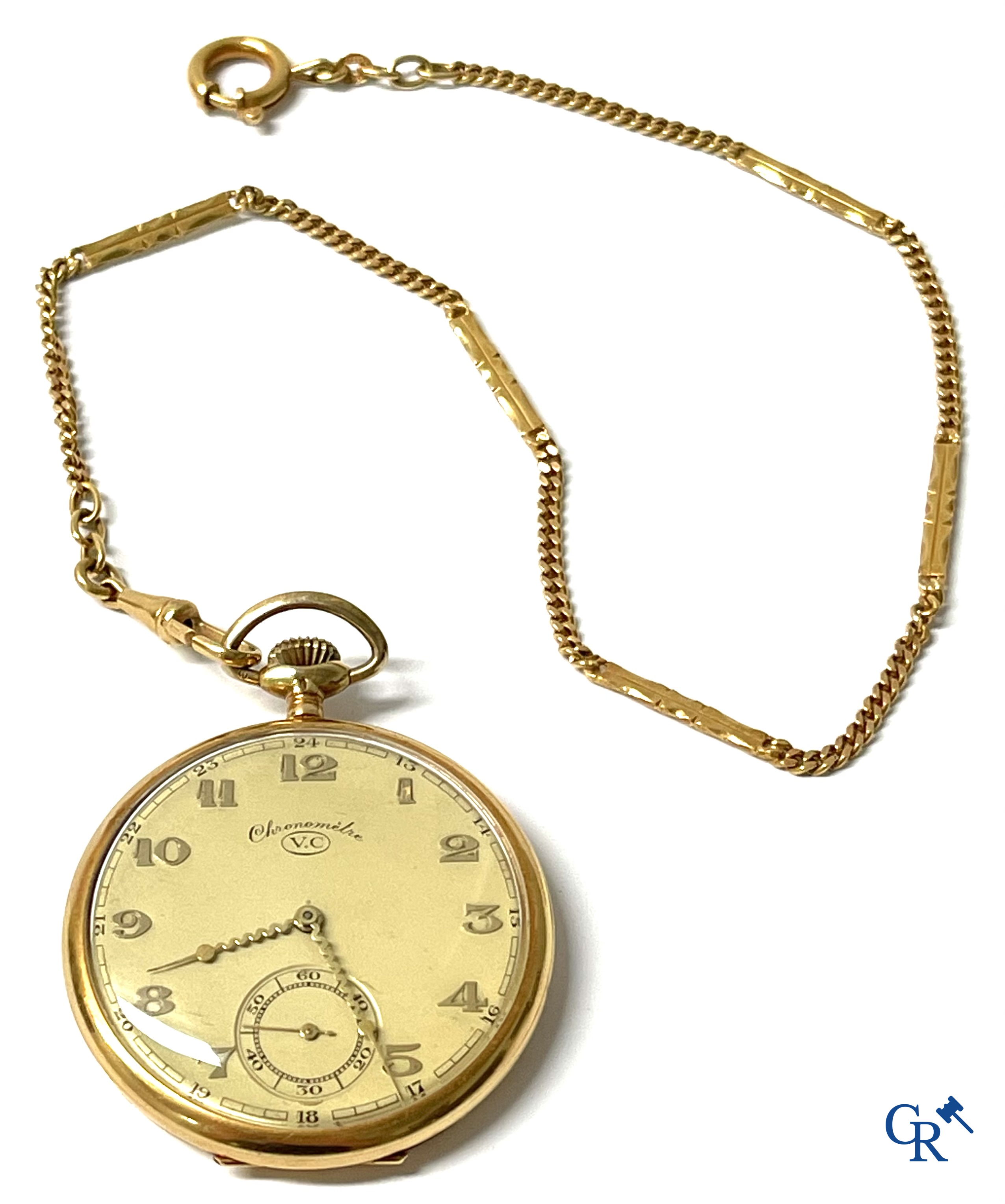 Jewellery, timepieces. A pocket watch with chain in gold 750°/00. Marked Chronomètre V.C.