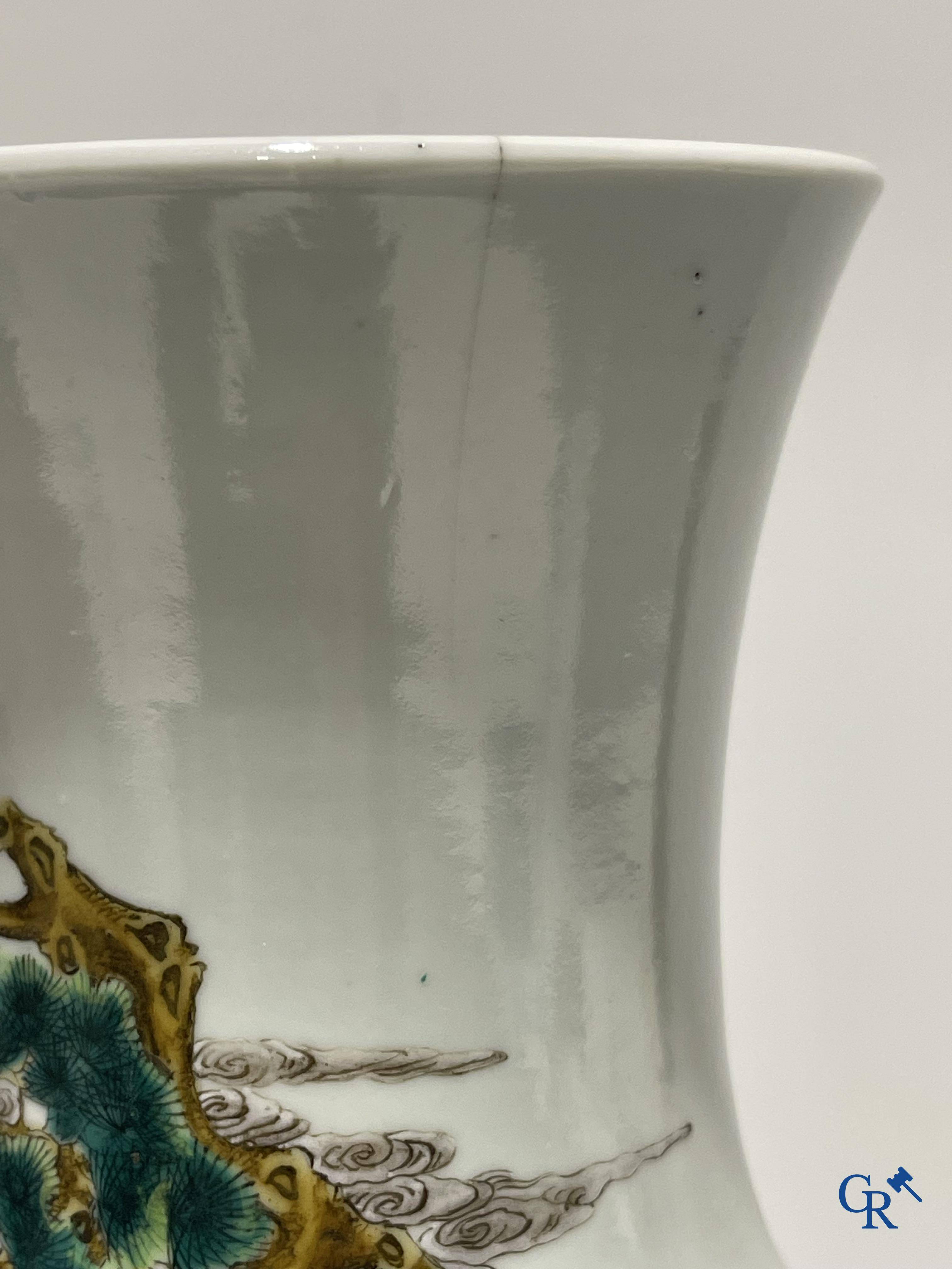 Asian Art, Chinese porcelain, a Chinese famille rose vase with warriors.