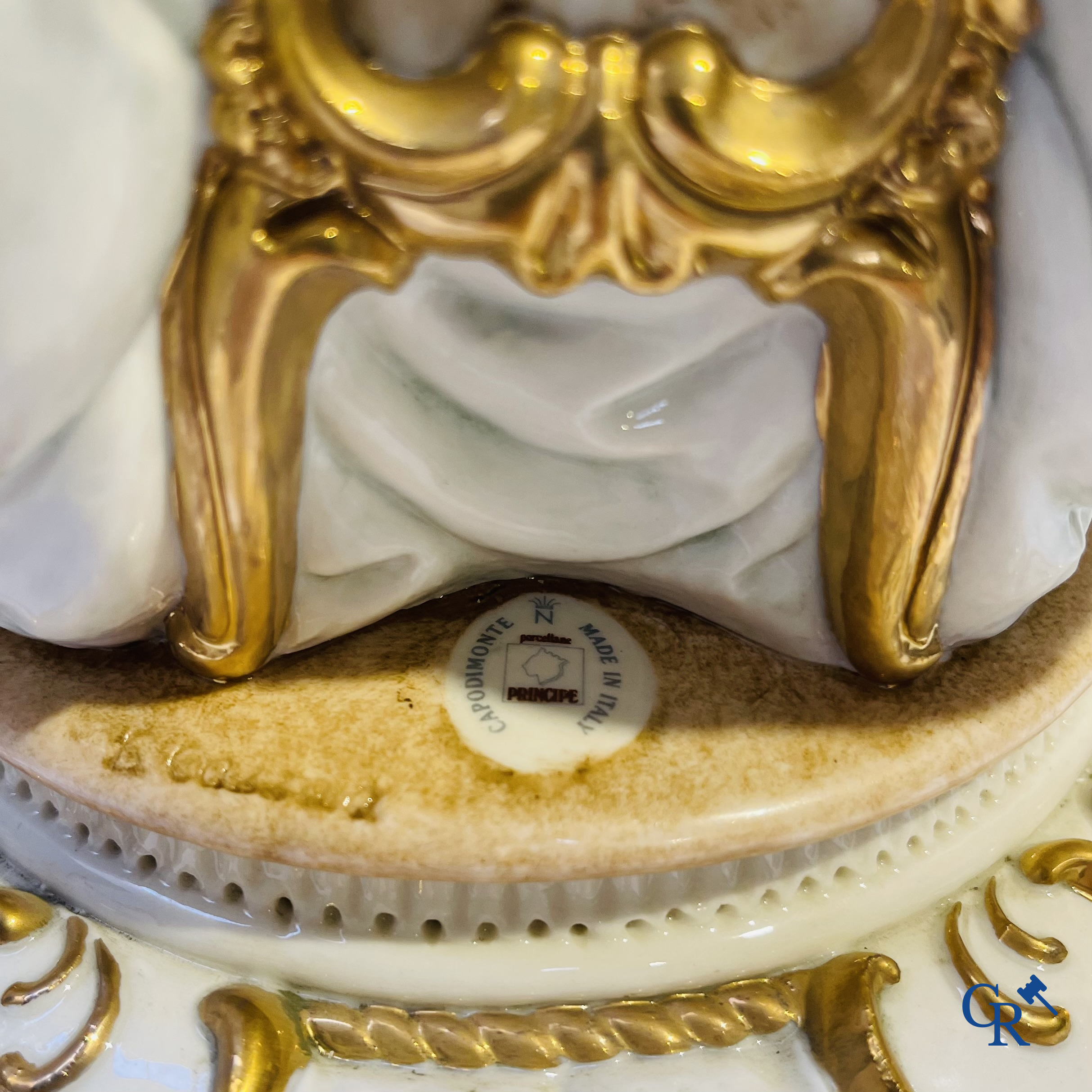 Porcelain: Capodimonte: 3 groups in Italian porcelain with lace.