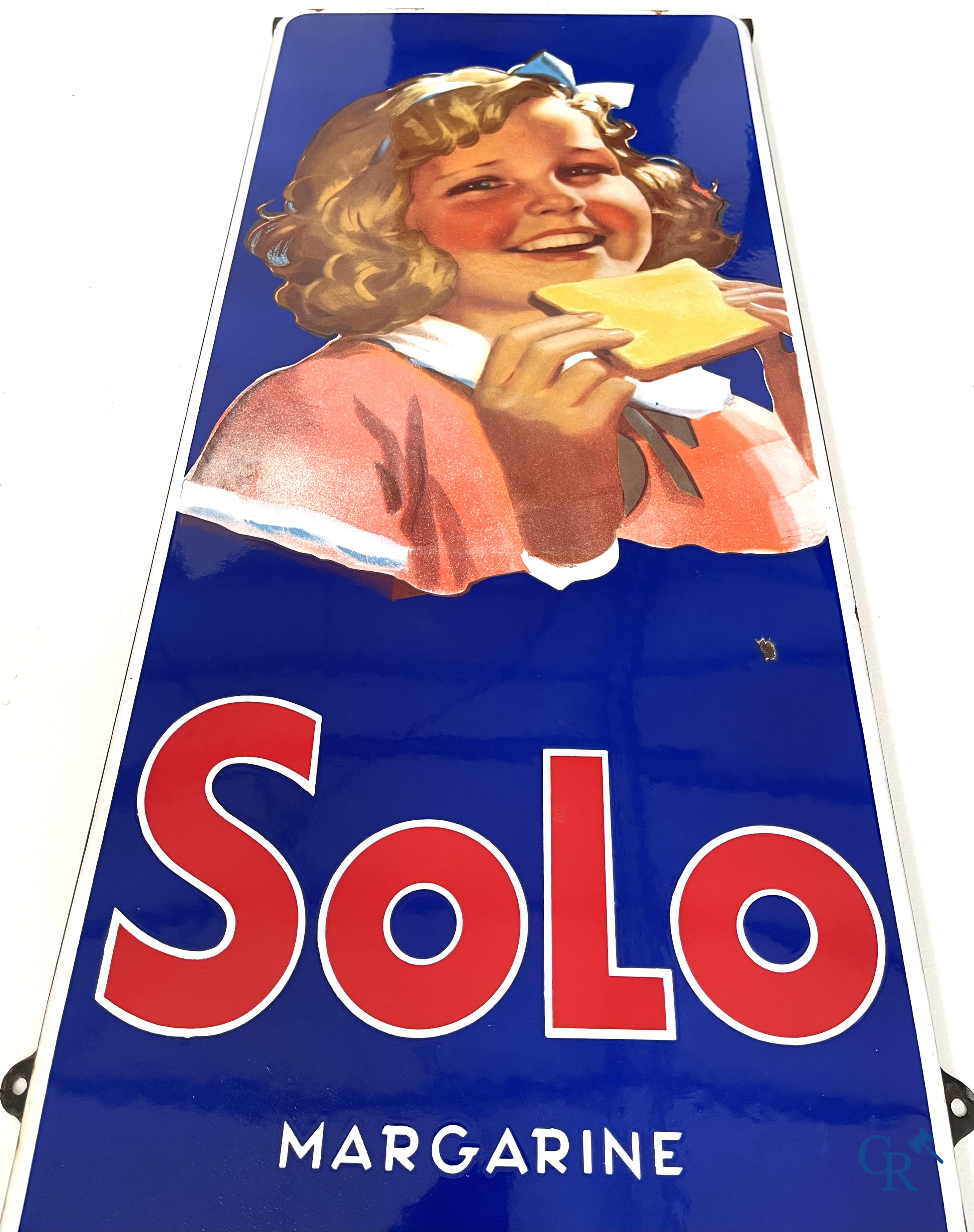 Solo, rend tout plus savoureux. Nice enamel advertising sign for Solo Margarine. Emaillerie Belge 1952.
