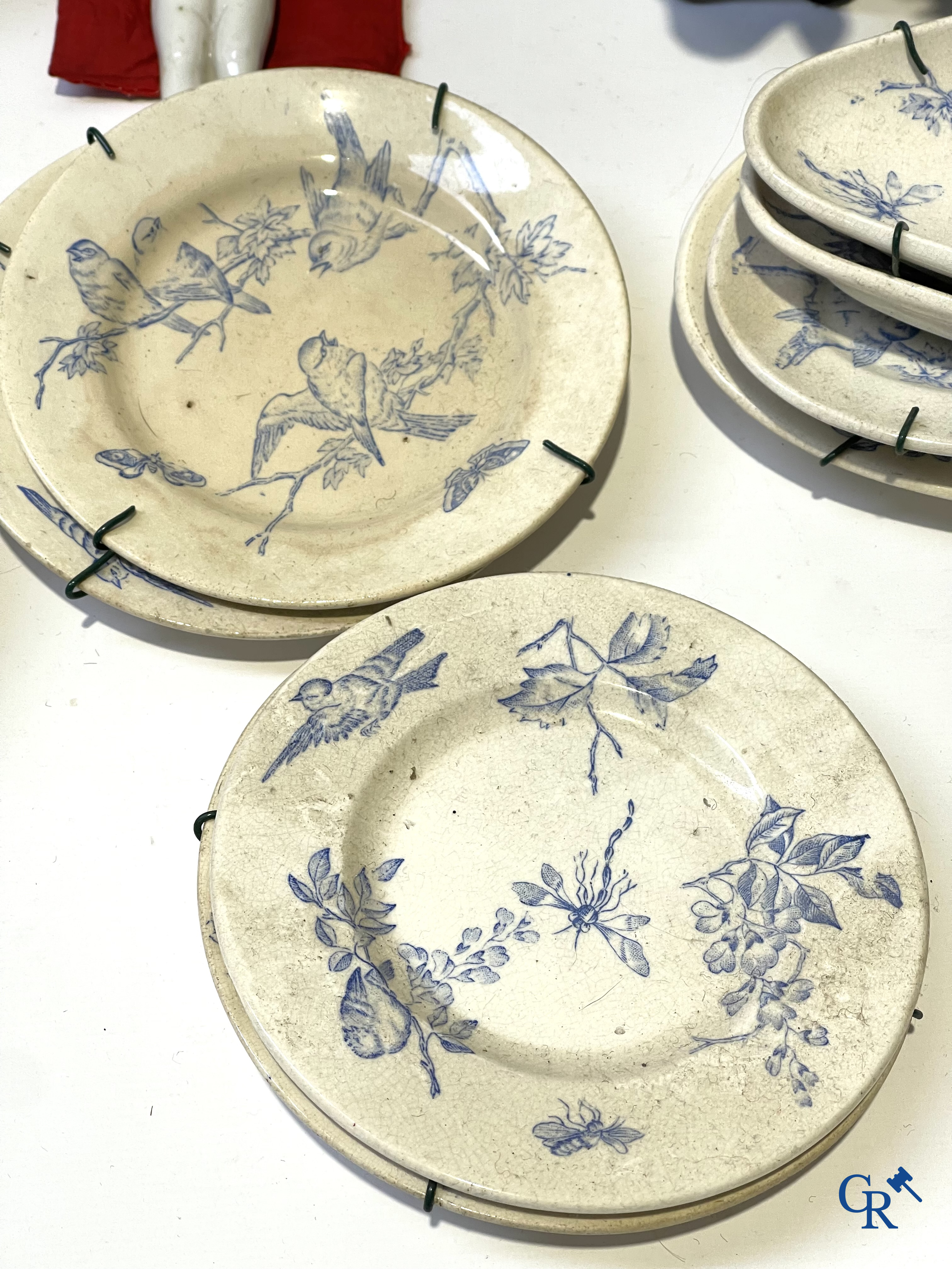 Old toys, a big lot with different antique dolls and collectibles.