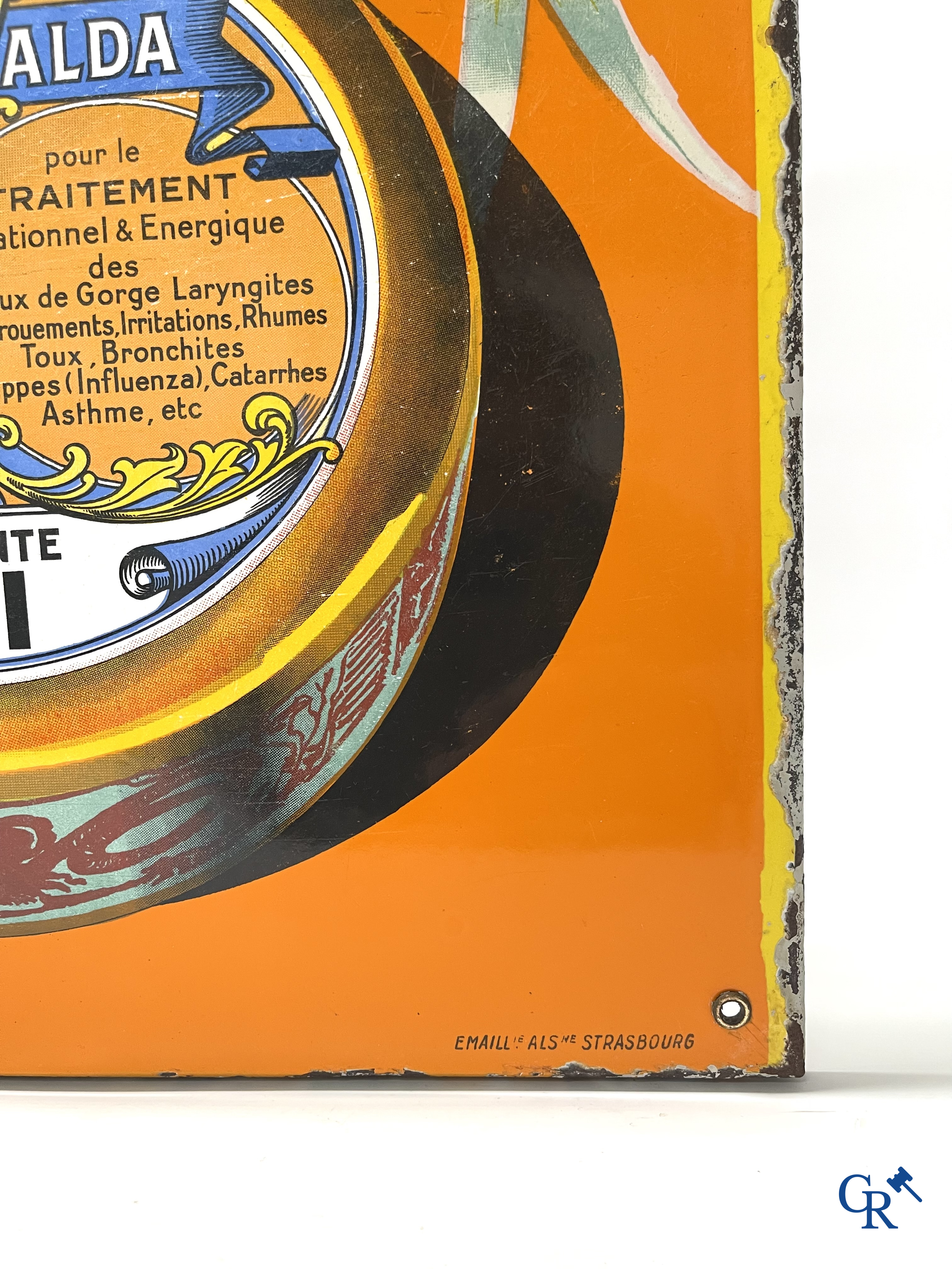 Pastilles Valda, En vente ici. Enamel advertising sign for pastilles Valda, Emaill. Alsacienne Strasbourg.