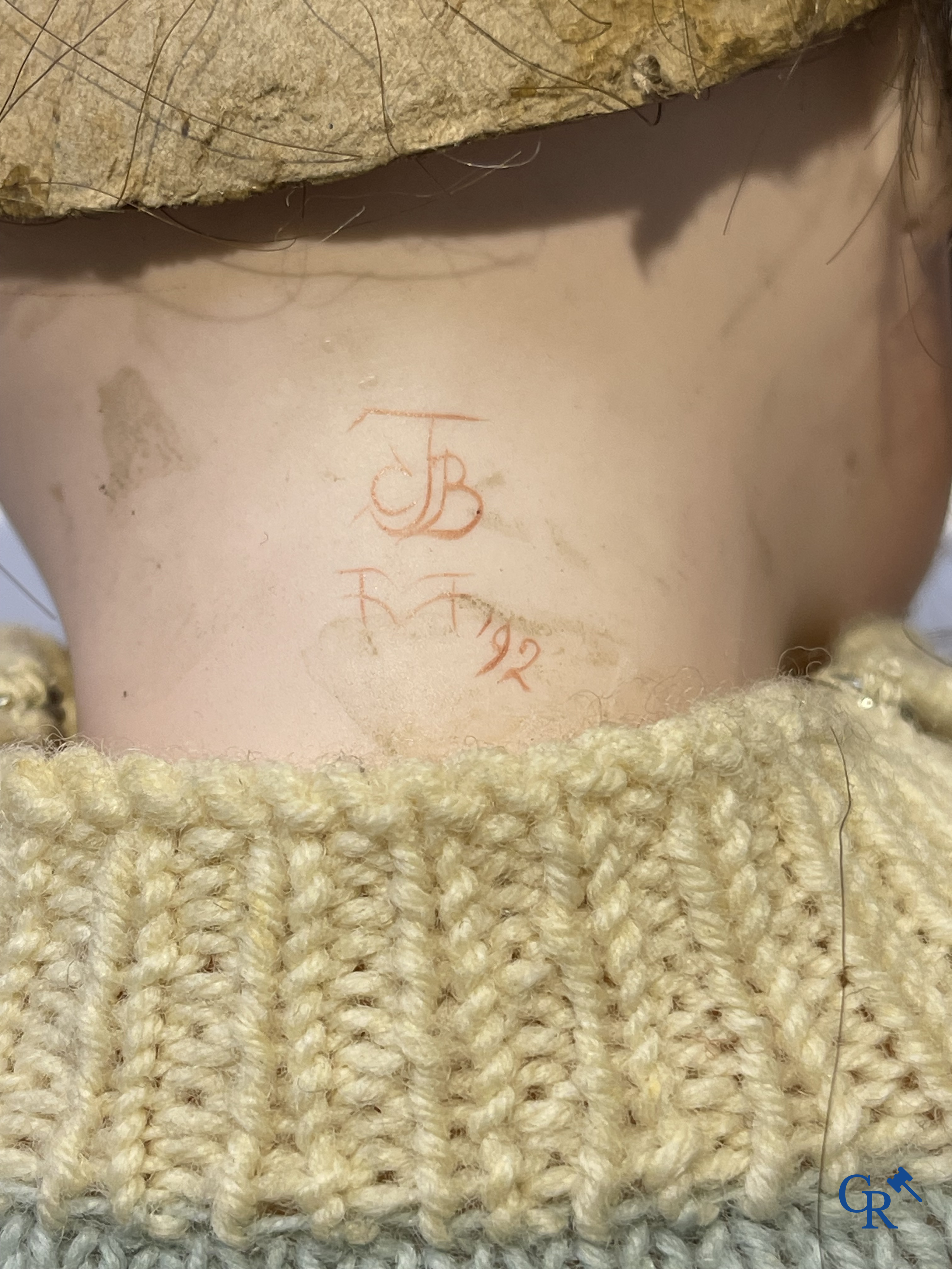 Old toys, 2 antique dolls with porcelain head and an automaton with music. Marked.