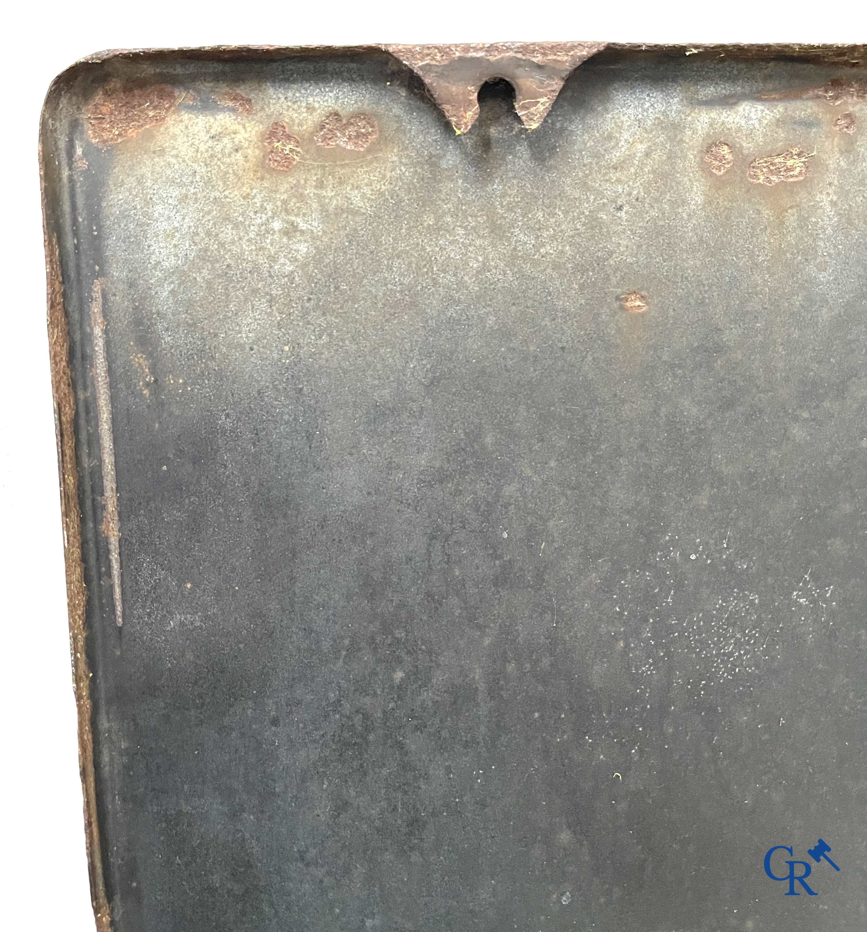 Mobiloil, Enamel advertising sign with grey border and the Mobiloil Pegasus. Emaillerie Belge, T.P. Bruxelles 1953.