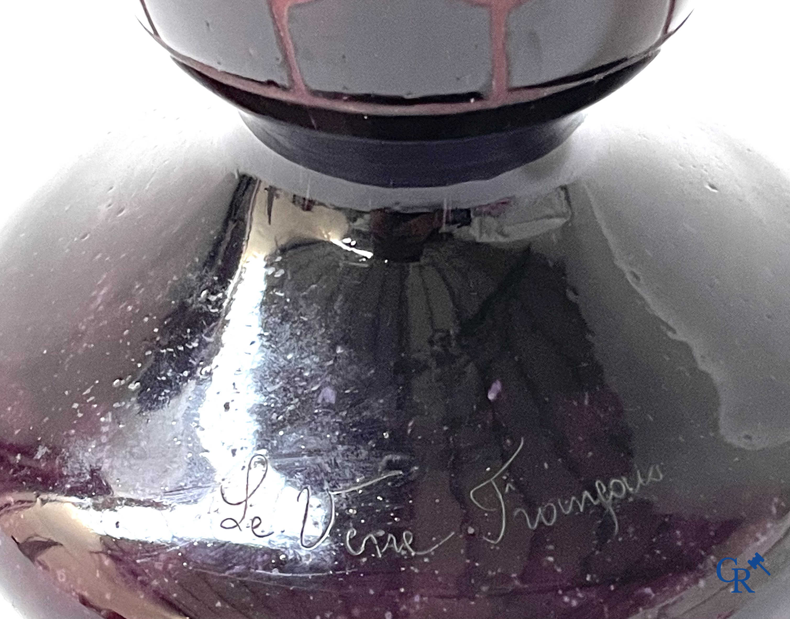 Art Deco, Charles Schneider. Grote art deco vaas in glaspasta, Circa 1930. Gesigneerd Charder en Le Verre Français.