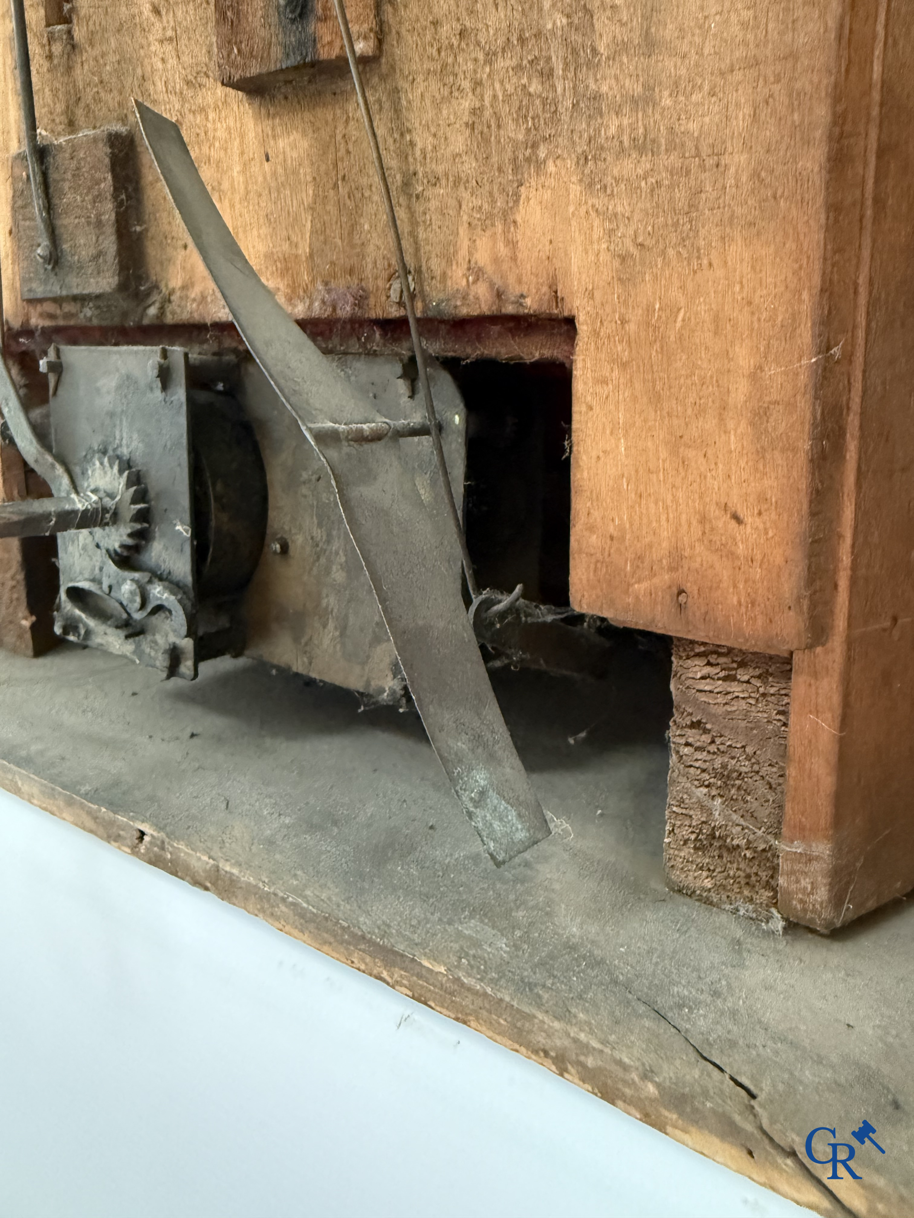 Phalibois, zeldzaam mechanisch geanimeerd diorama met jonglerende acrobaat. Frankrijk circa 1875.