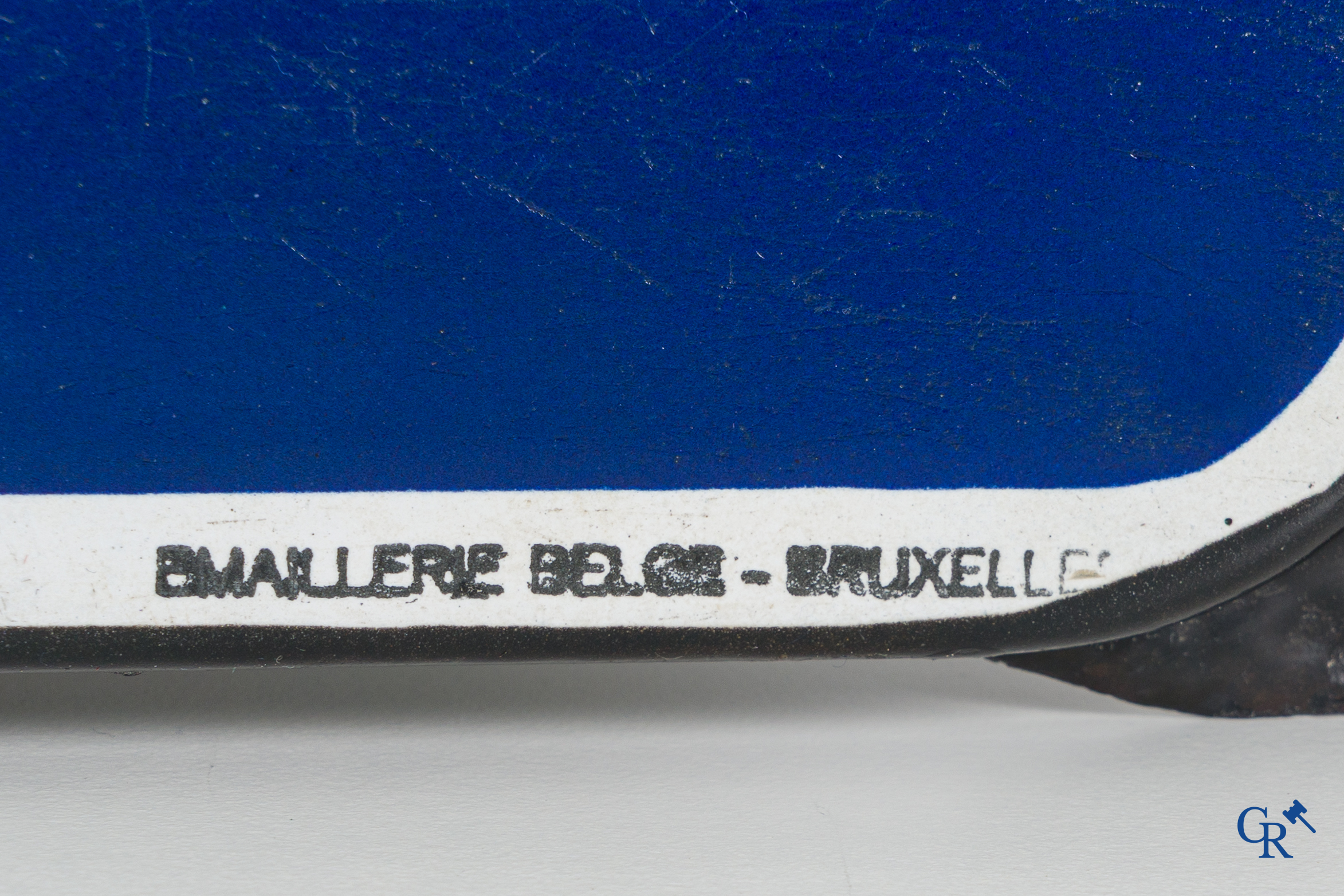 Spa Monopole, plaque émaillée publicitaire représentant "Pierrot" après un dessin de Jean D'Ylen. 1950.