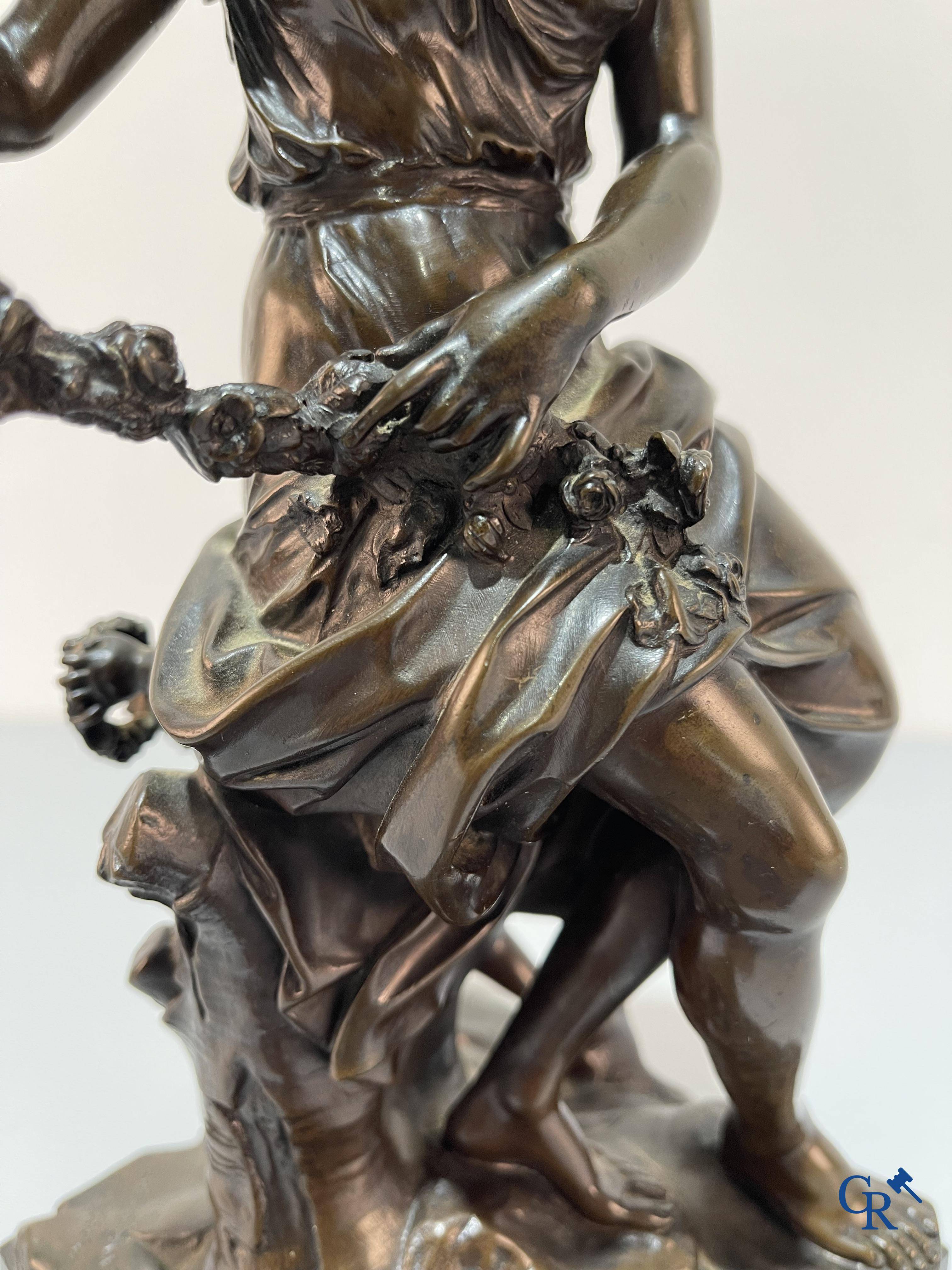 Antoine Coyzevox (après) Représentation finement sculptée de Vénus avec Cupidon. F. Barbedienne Fondeur.