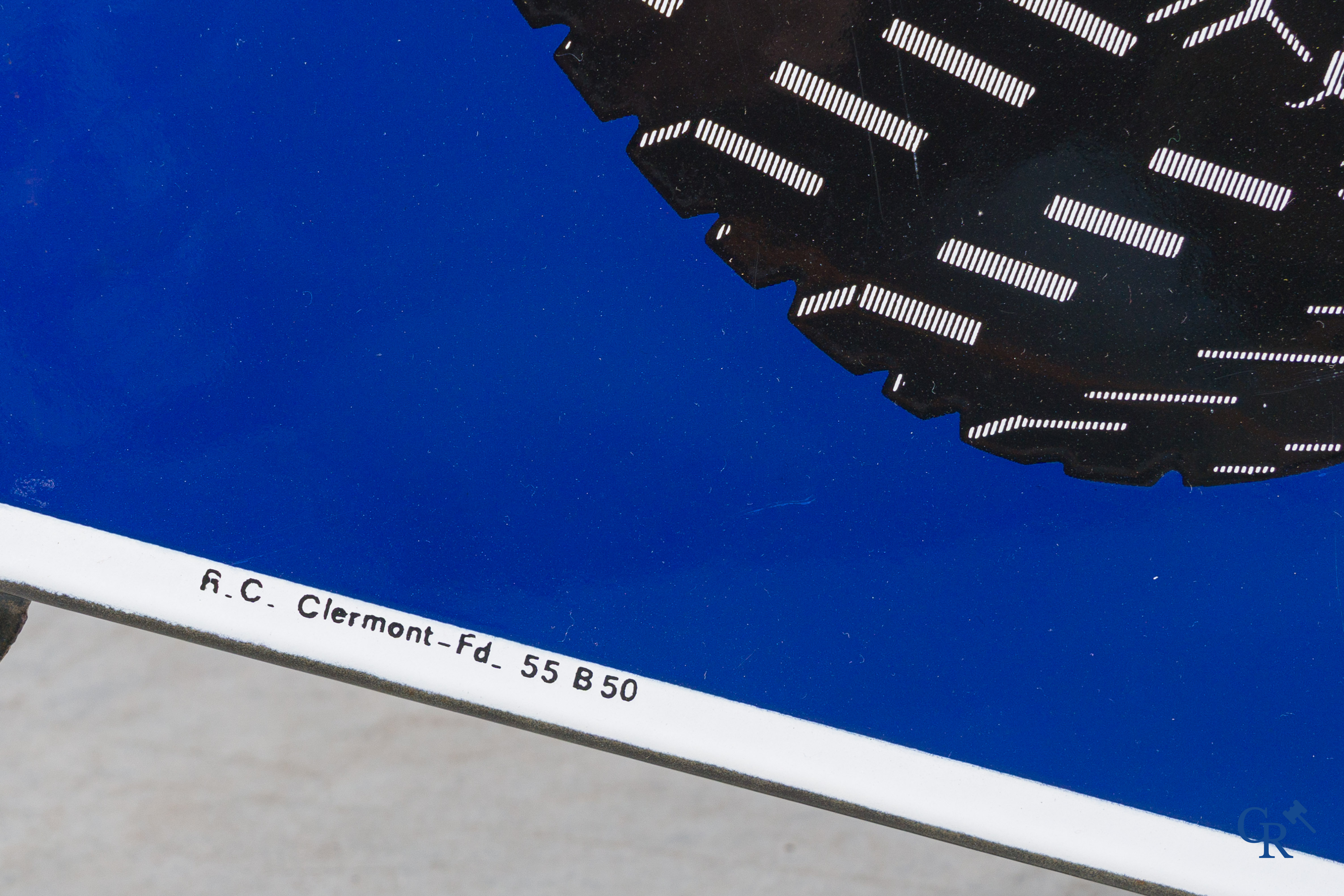 Michelin, emaille reclamebord met bibendum voor Michelin banden. Emaillerie Hexa.