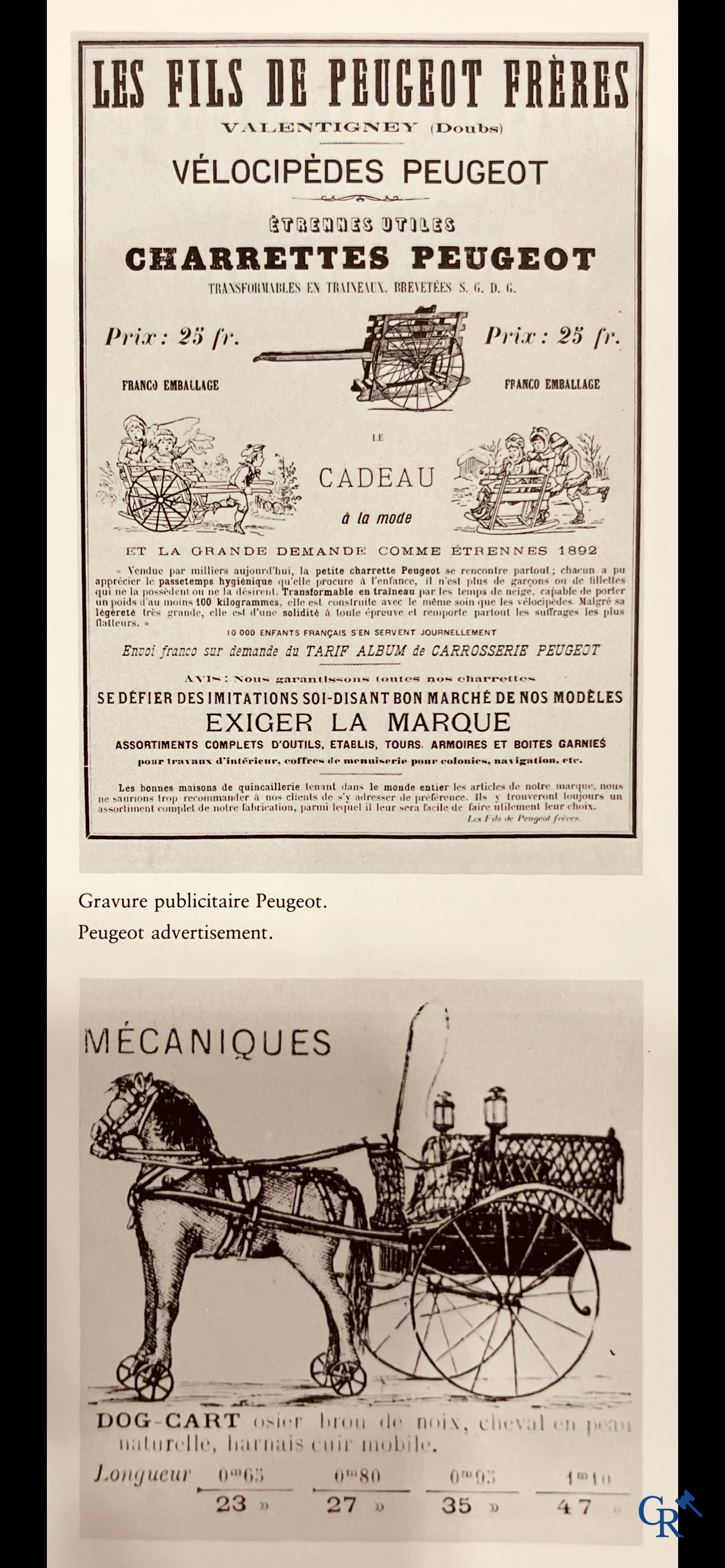 Zeldzame mechanische kinderkar in gevlochten riet en beschilderd metaal ontworpen door Peugeot. Circa 1900.