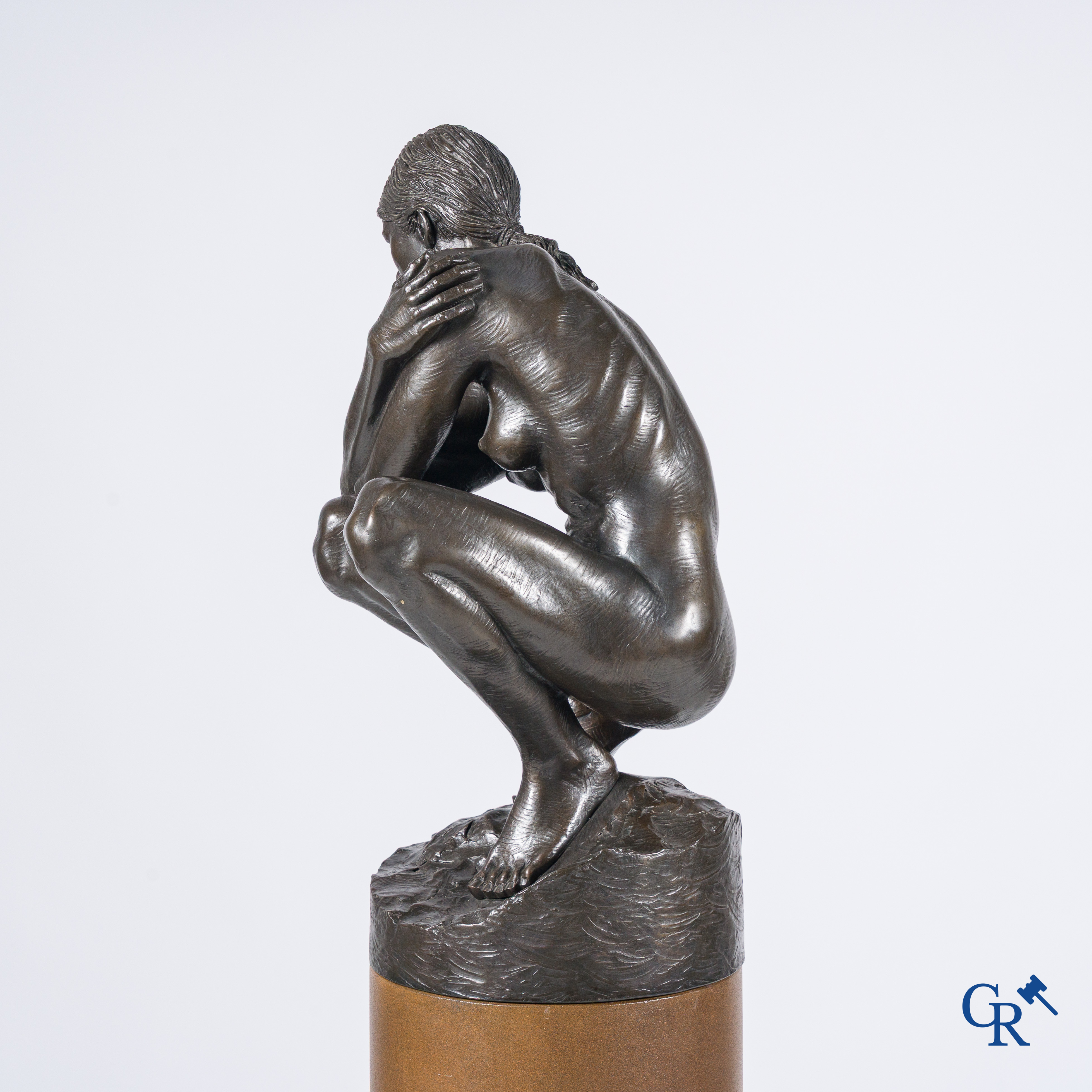 Irénée Duriez, (*) Bronze, female nude on patinated bronze pedestal. Signed I. Duriez and numbered 7/8.
