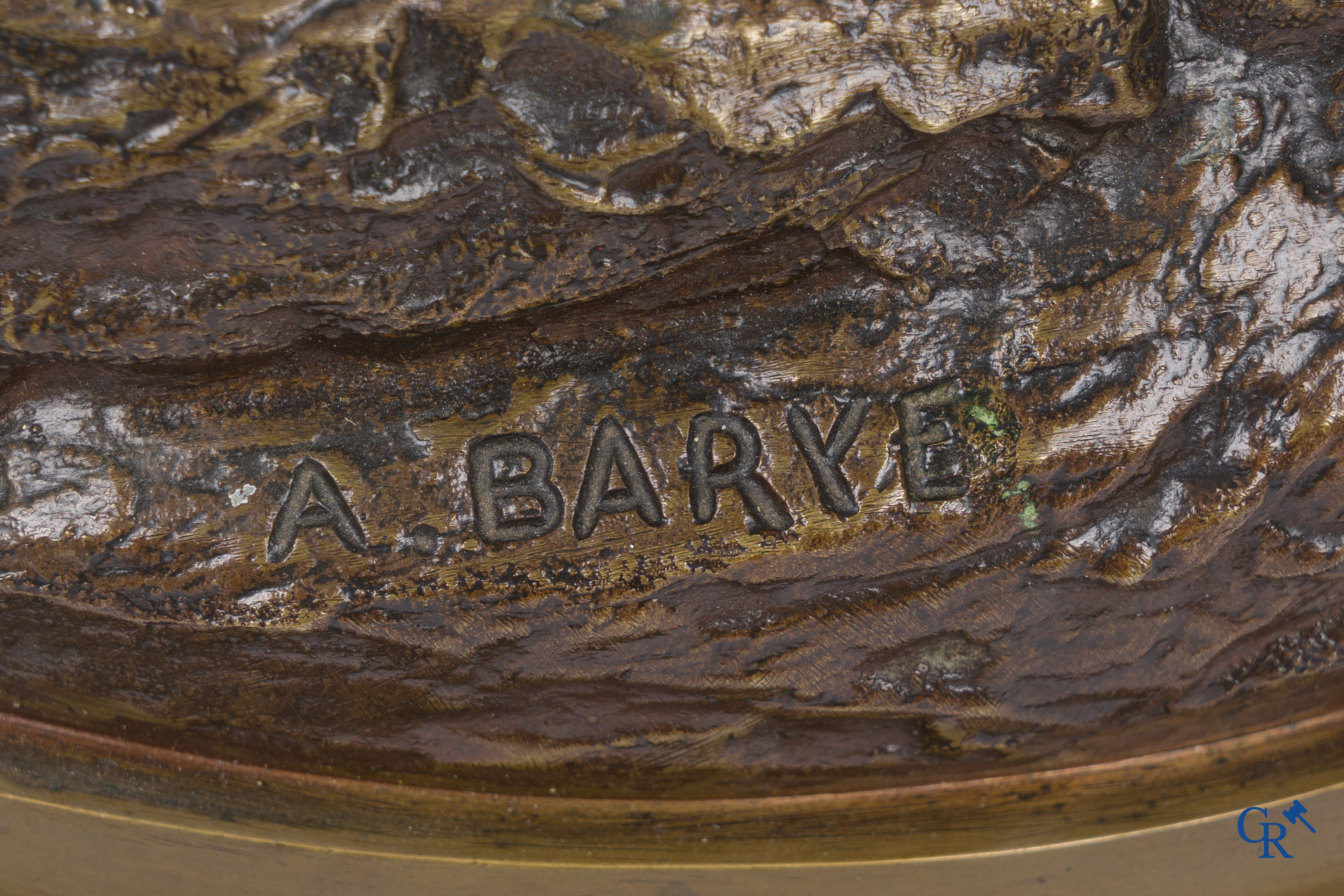 A Barye. Bronzen haan met bruine patine. Gesigneerd. 19e eeuw.