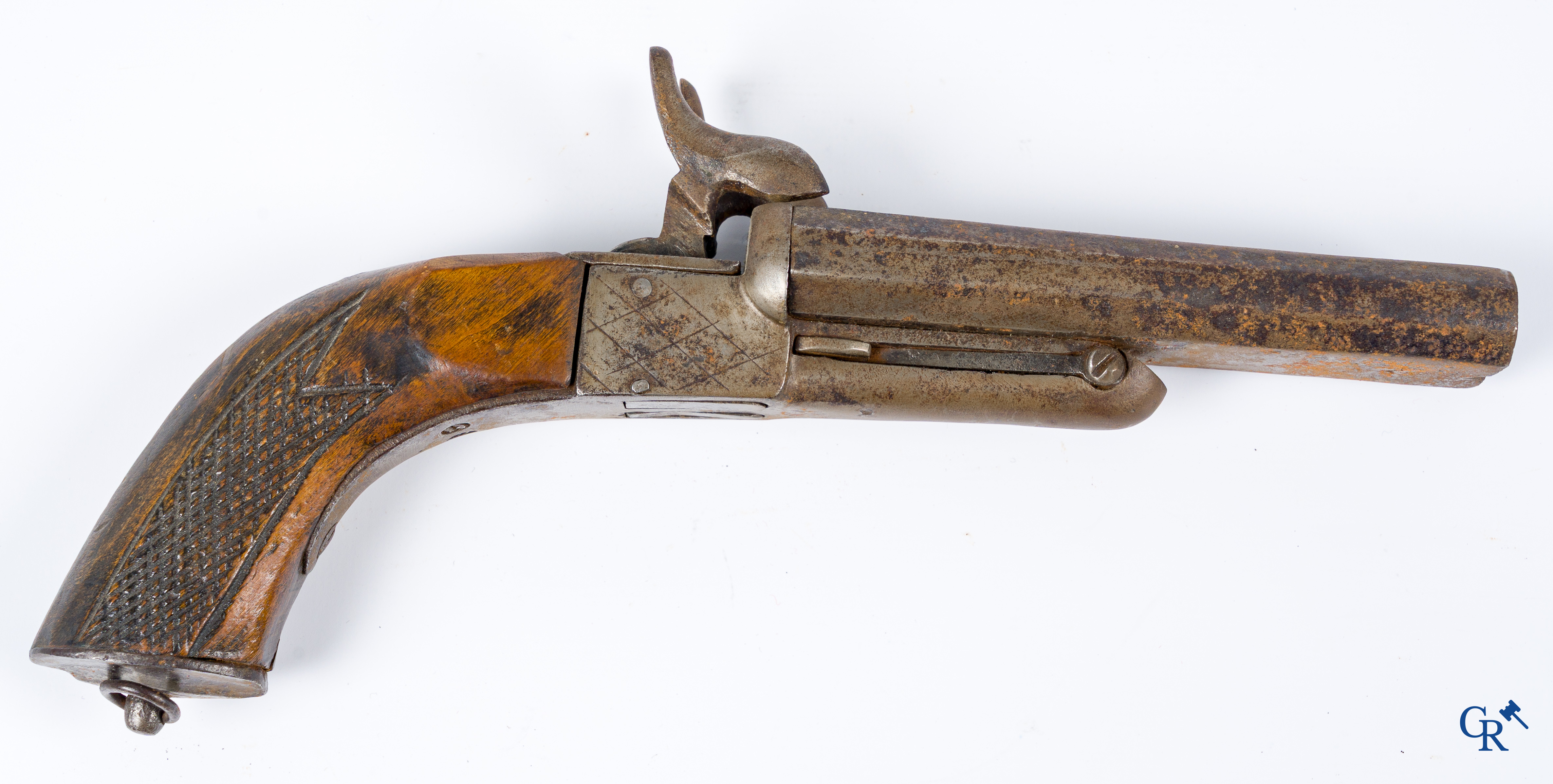 A lot of 4 antique percussion pistols. Early 19th century.