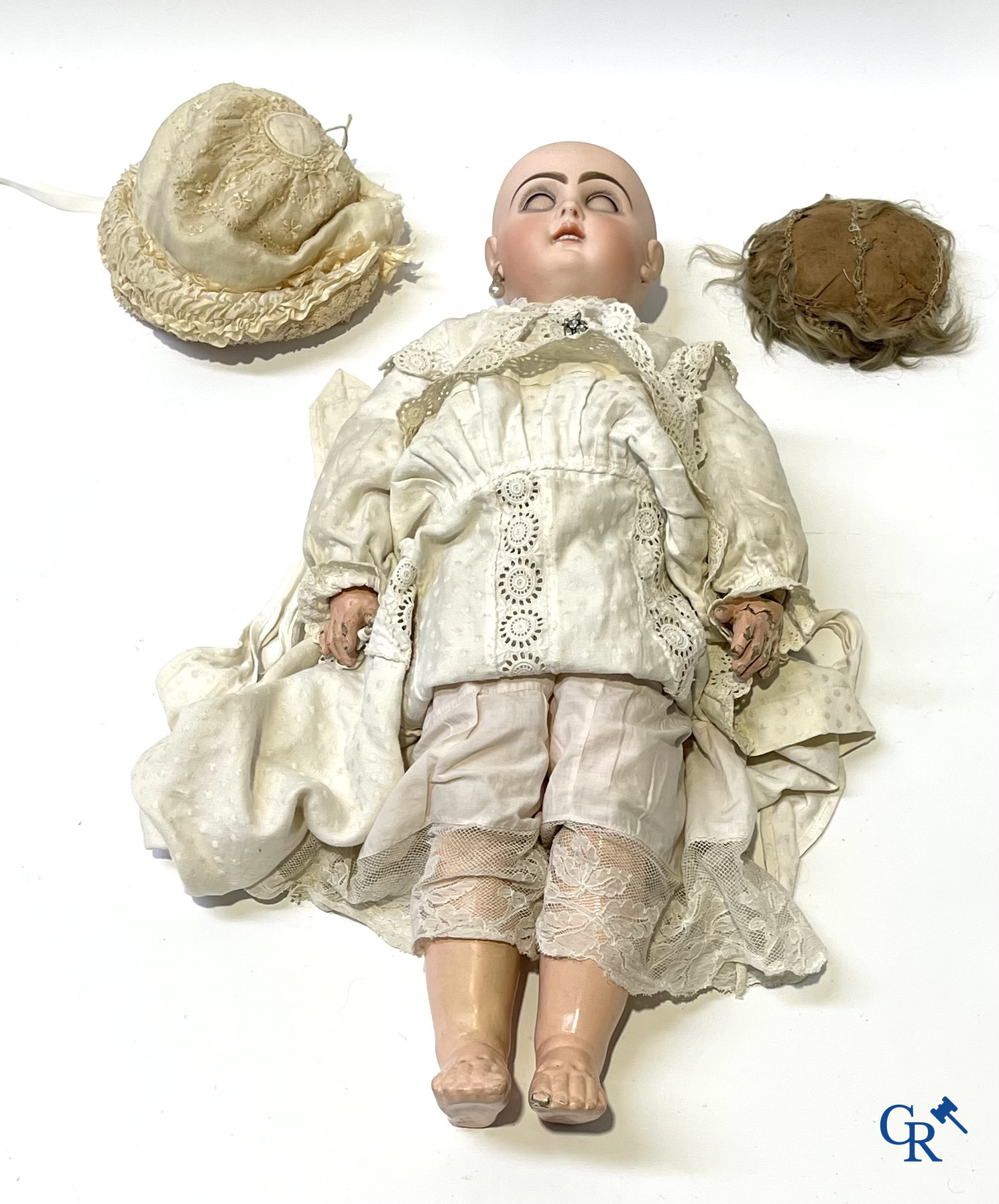 Old toys, Jumeau, doll with porcelain head marked Tête Jumeau Déposé, n°10.