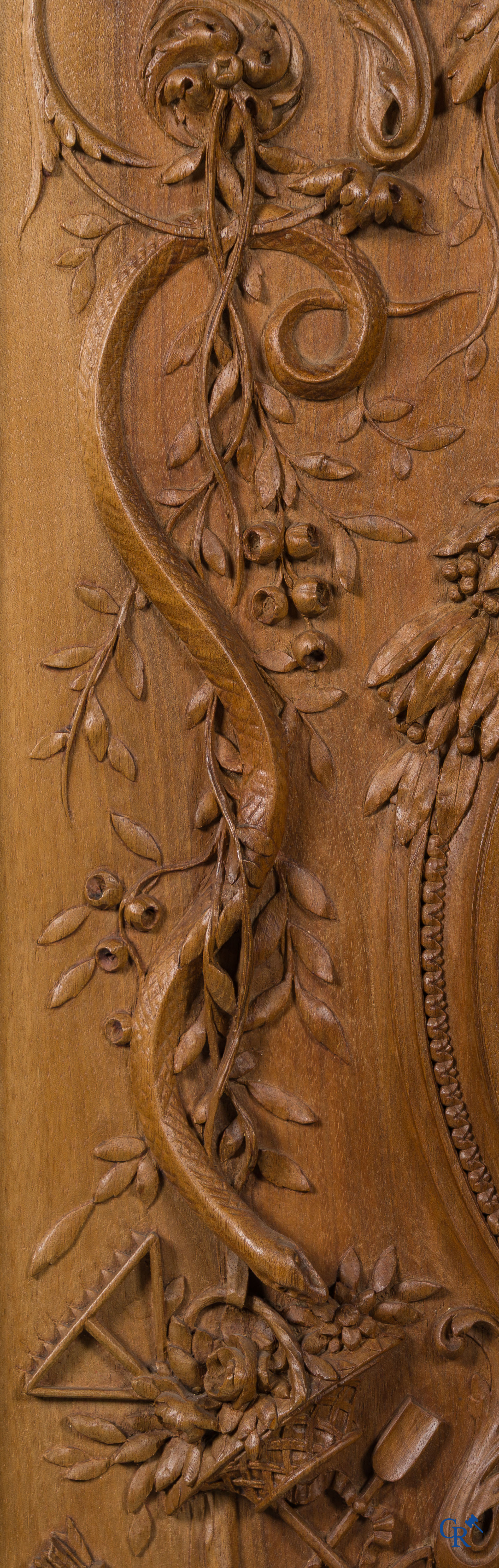 Cazanave Frères à Carcassonne. A rich and finely carved piece of furniture in LXVI style.
