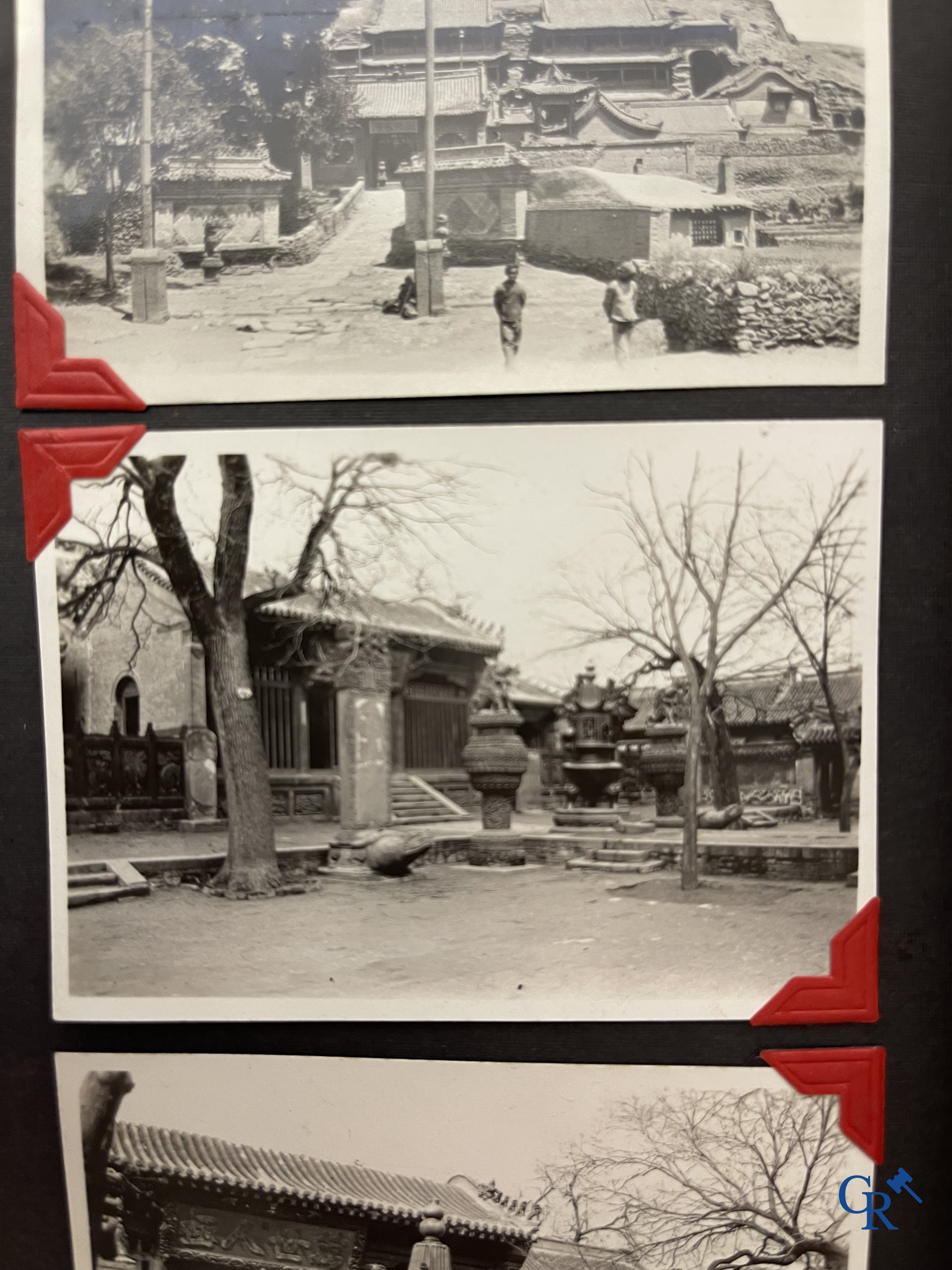 Aziatica, een belangrijk album met reisfoto's uit China. Onder andere Datong, Peking, Beijing, Hohhot, enz. Circa 1900.