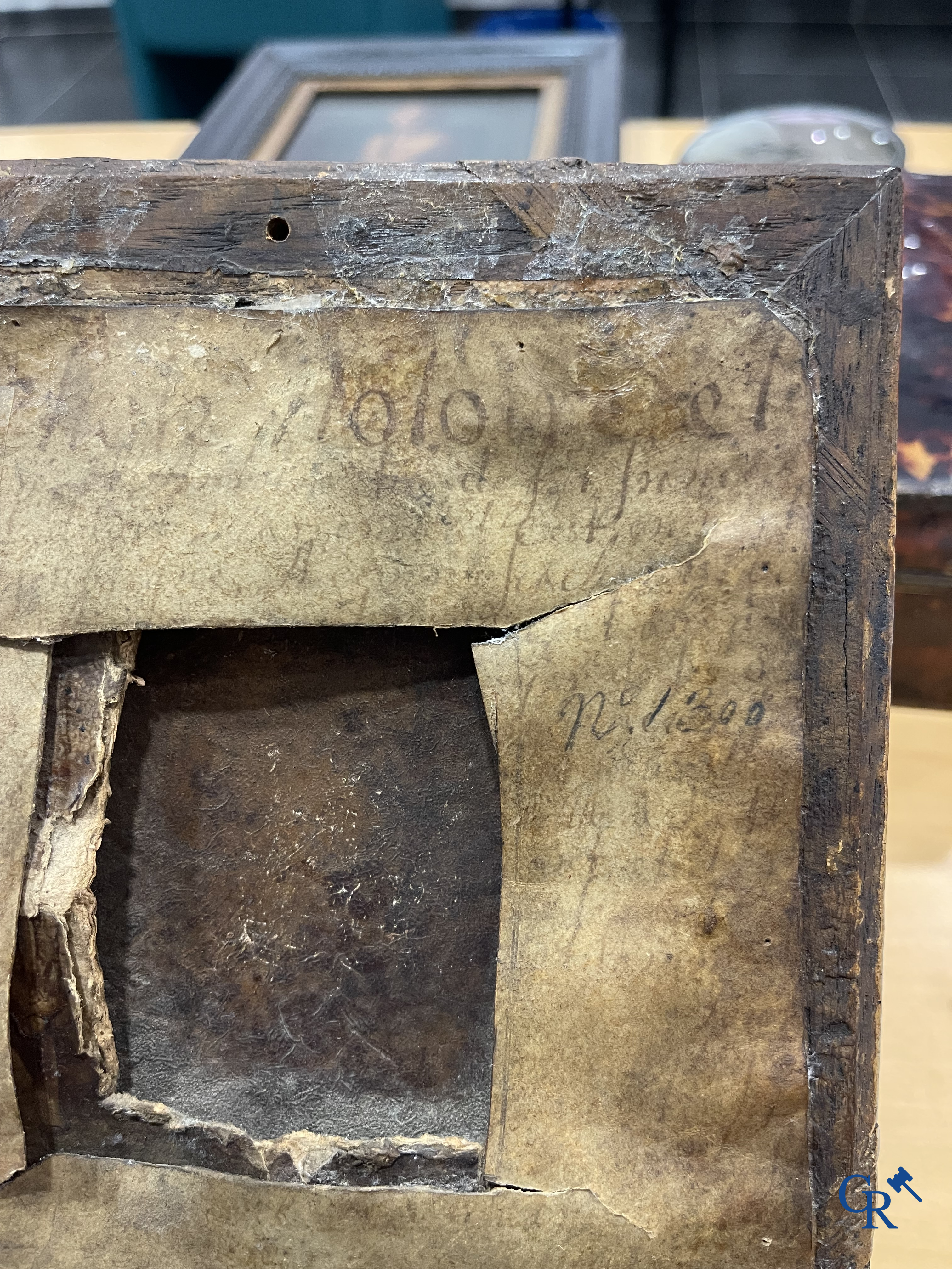 Madonna met kind. Frankrijk XVe-XVIe eeuw. Hoogstwaarschijnlijk Limoges, omgeving van de familie Pénicaud.