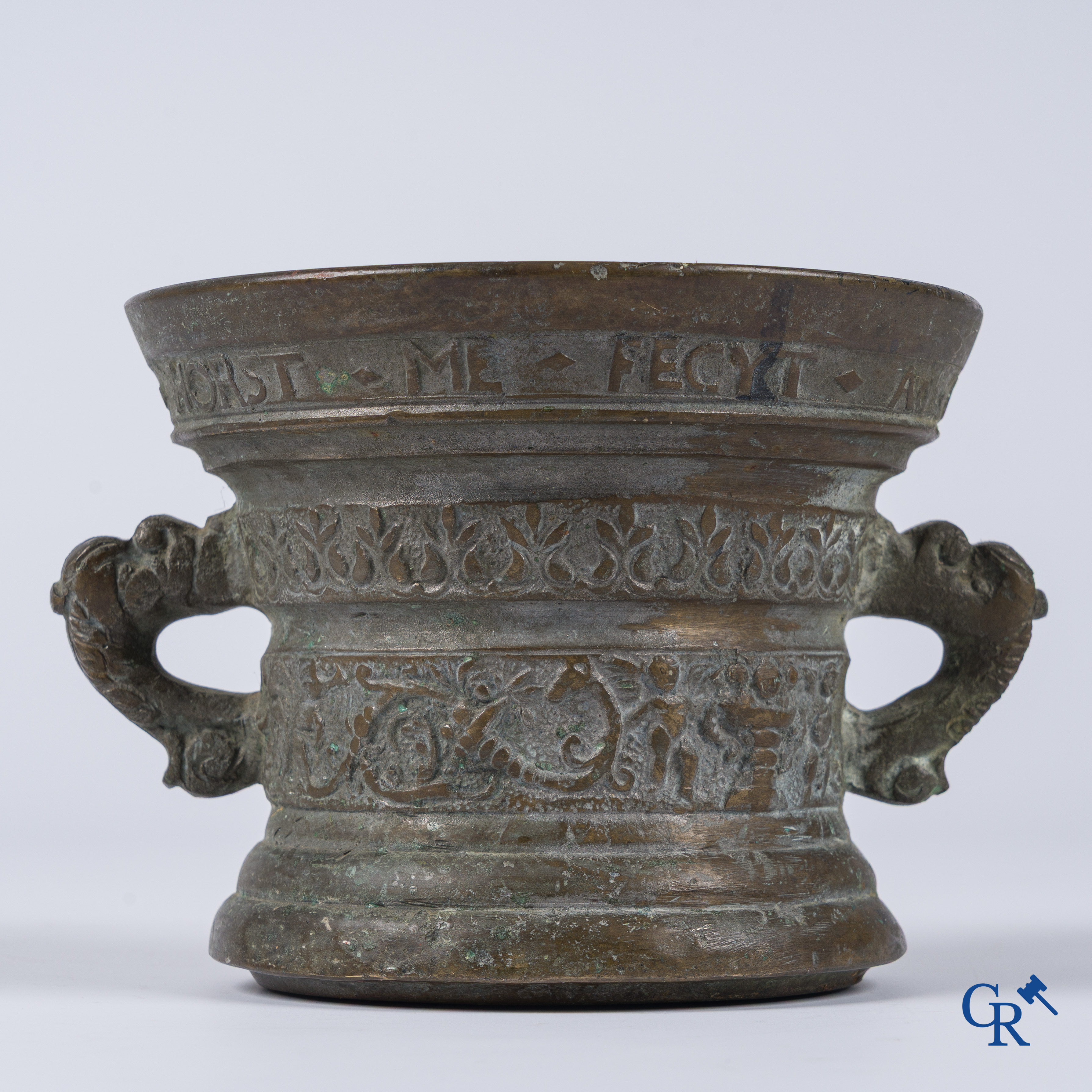 Een bronzen vijzel met opschrift Henryck-ter-Horst-ME-Fecyt-Ao 1638. 17e eeuw.