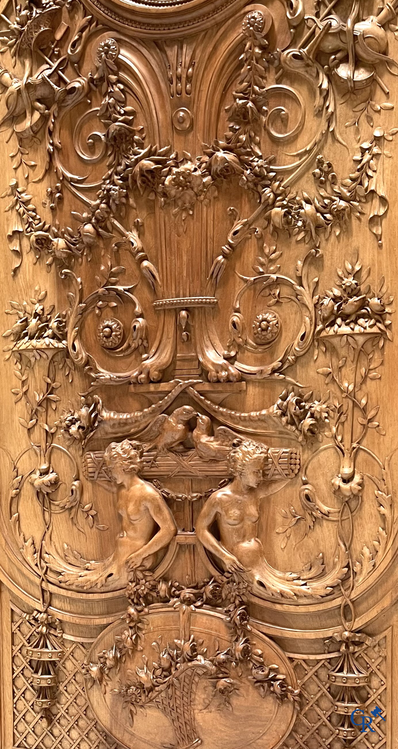 Cazanave Frères à Carcassonne. A rich and finely carved piece of furniture in LXVI style.