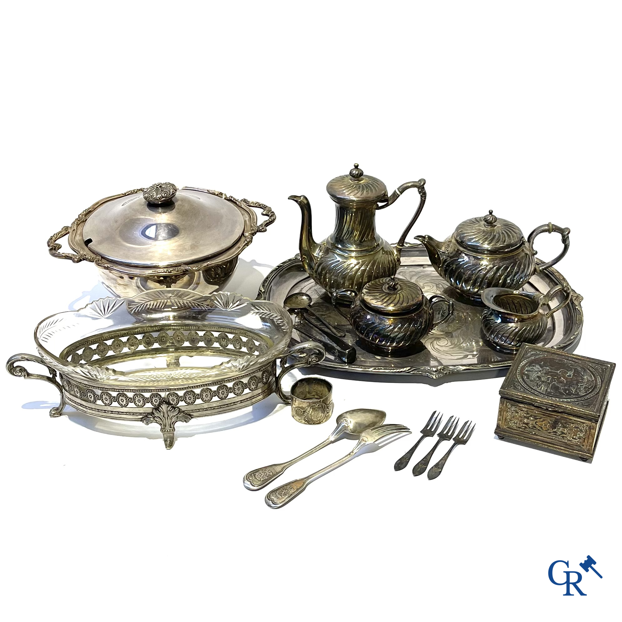 A lot with silver and silver-plated objects, Christofle, Wiskemann, a jardiniere with crystal coupe, etc.