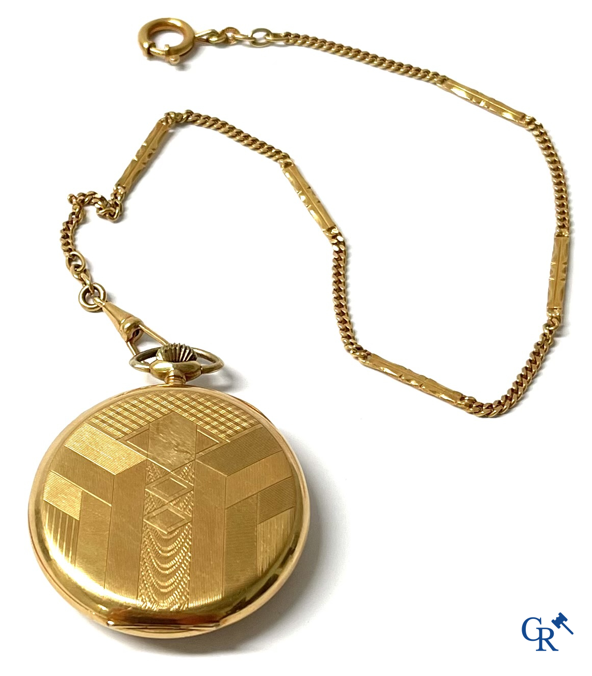 Juwelen, uurwerken. Een zakhorloge met ketting in goud 750°/00. Gemerkt Chronomètre V.C. (Uurwerken en juwelen worden niet meer geëxposeerd tijdens de expostitiedagen.)