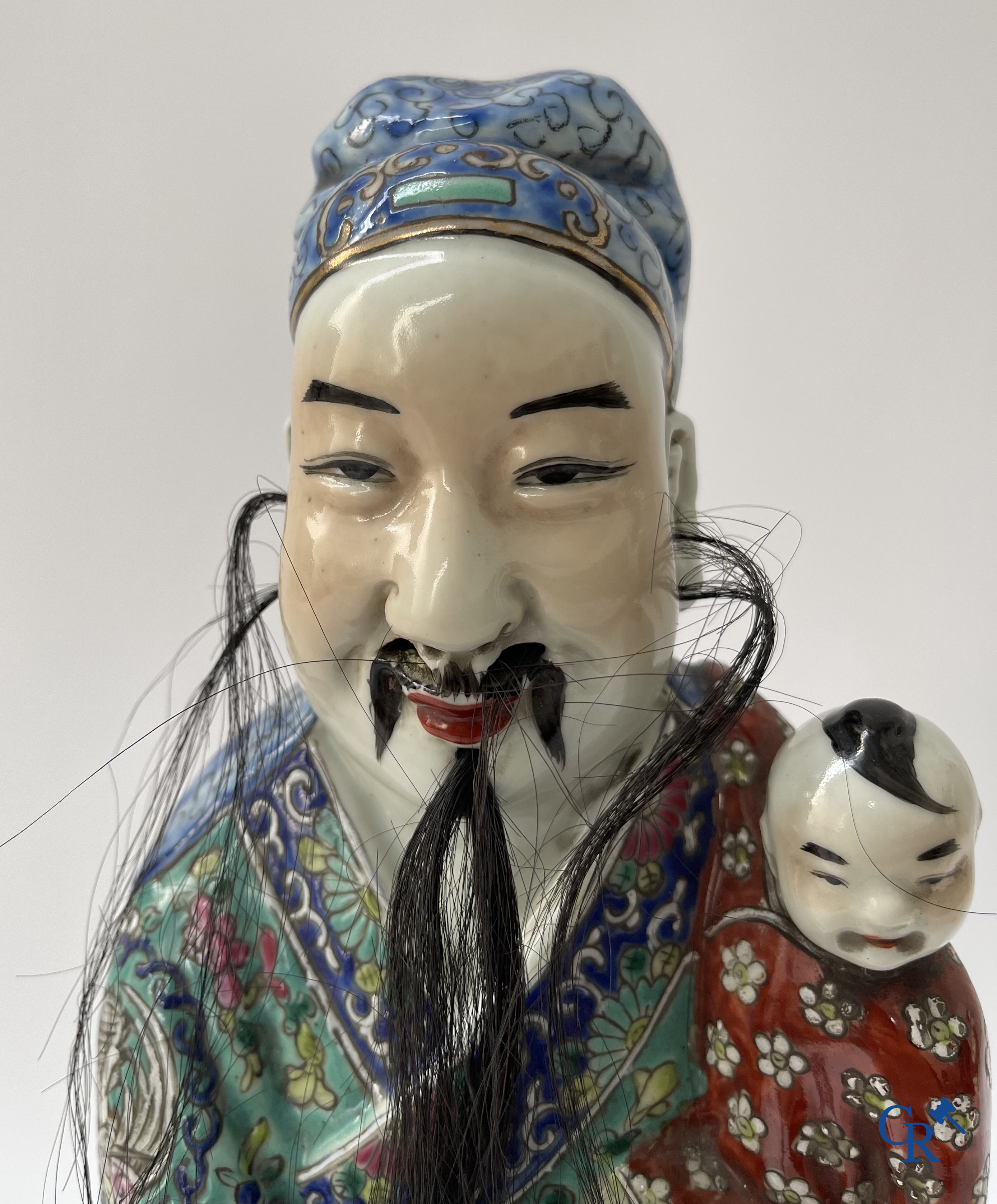 Art Asiatique, porcelaine chinoise. 3 figures d'immortels en porcelaine famille rose. 19ème siècle.