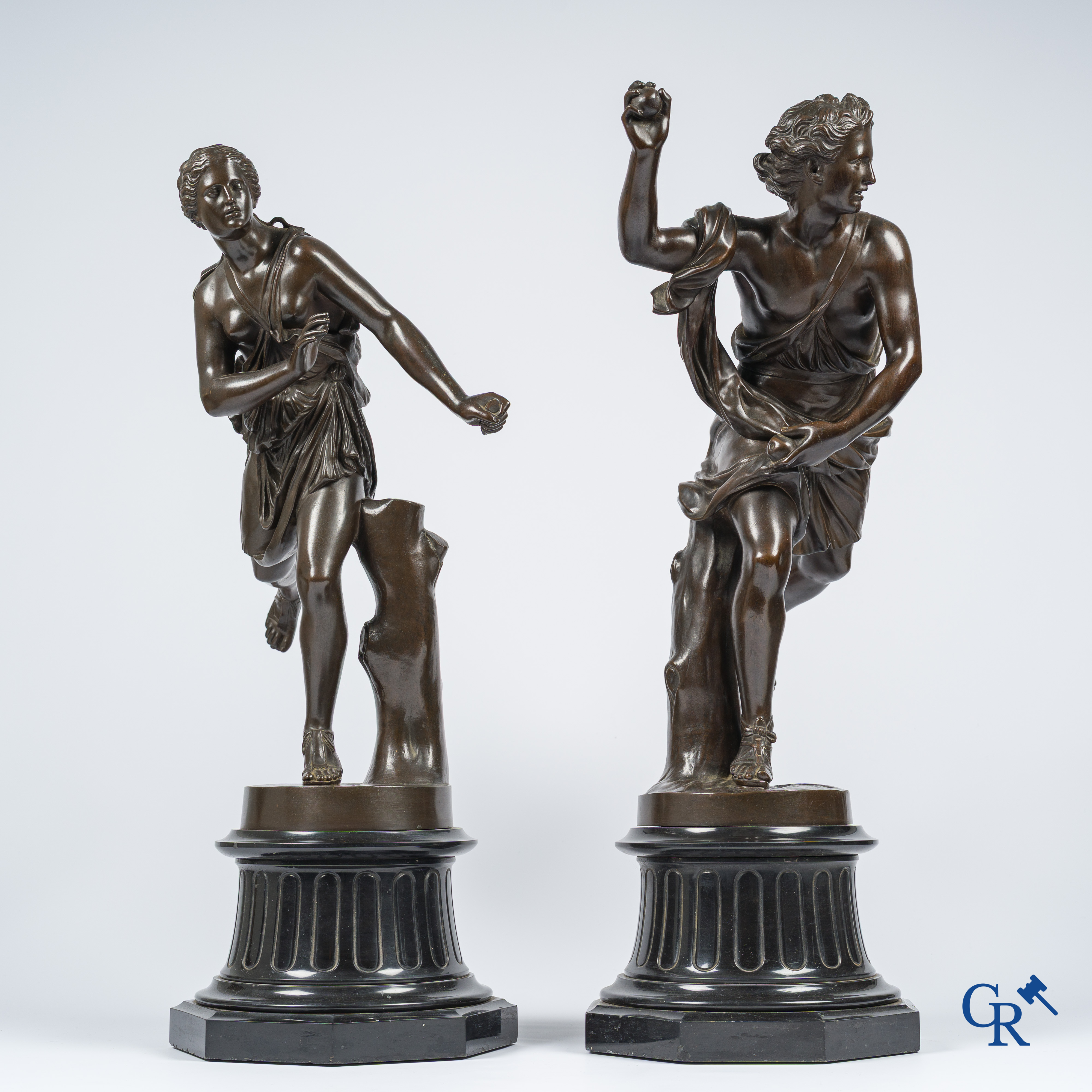 Pierre Lepautre en Guillaume Ier Coustou (naar). Atalante en Hippomène. Imposant paar bronzen beelden, circa 1880.