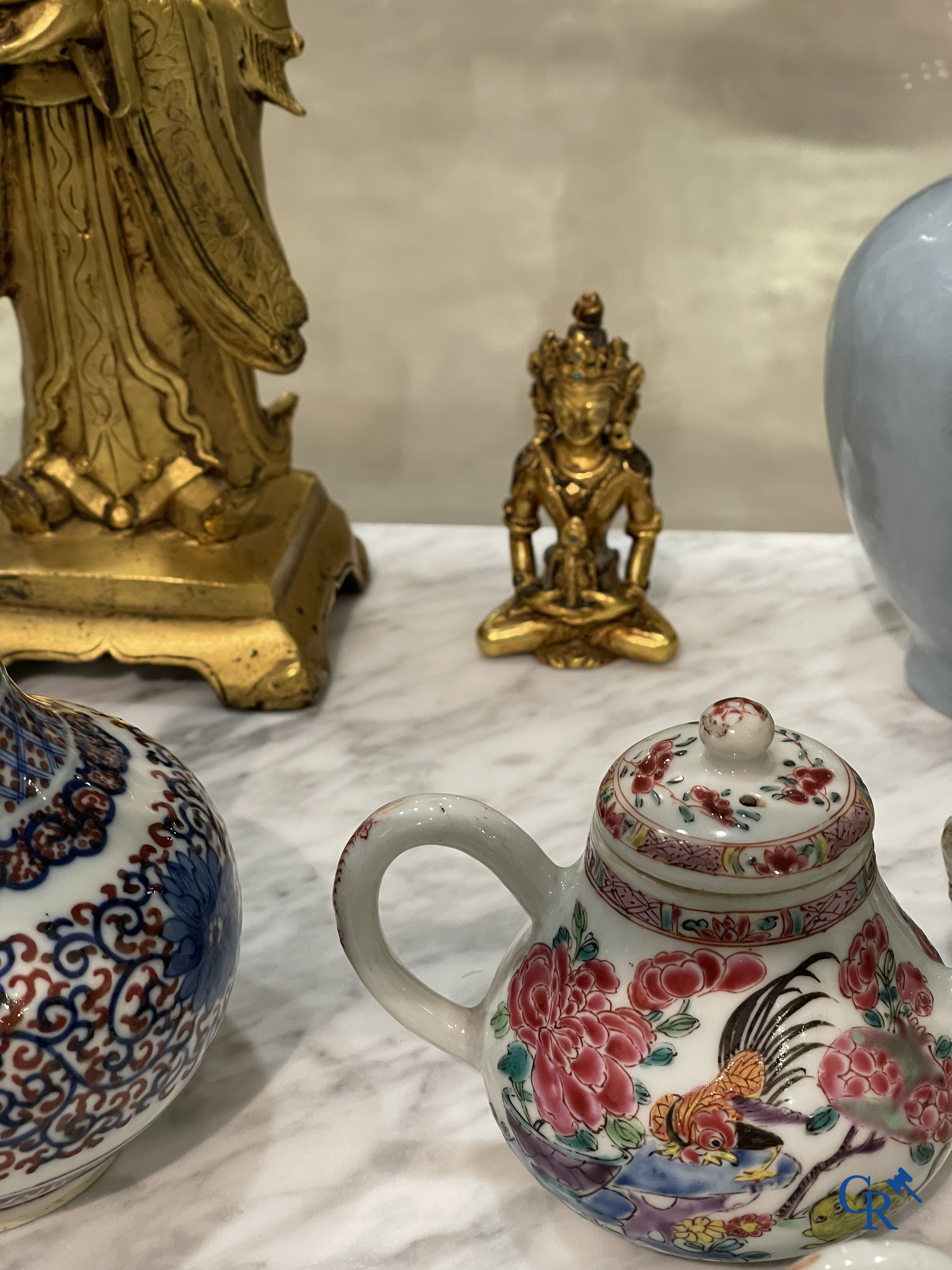 Asian Art, Chinese porcelain. 2 Chinese famille rose teapots with cockerels and cats. 18th century.