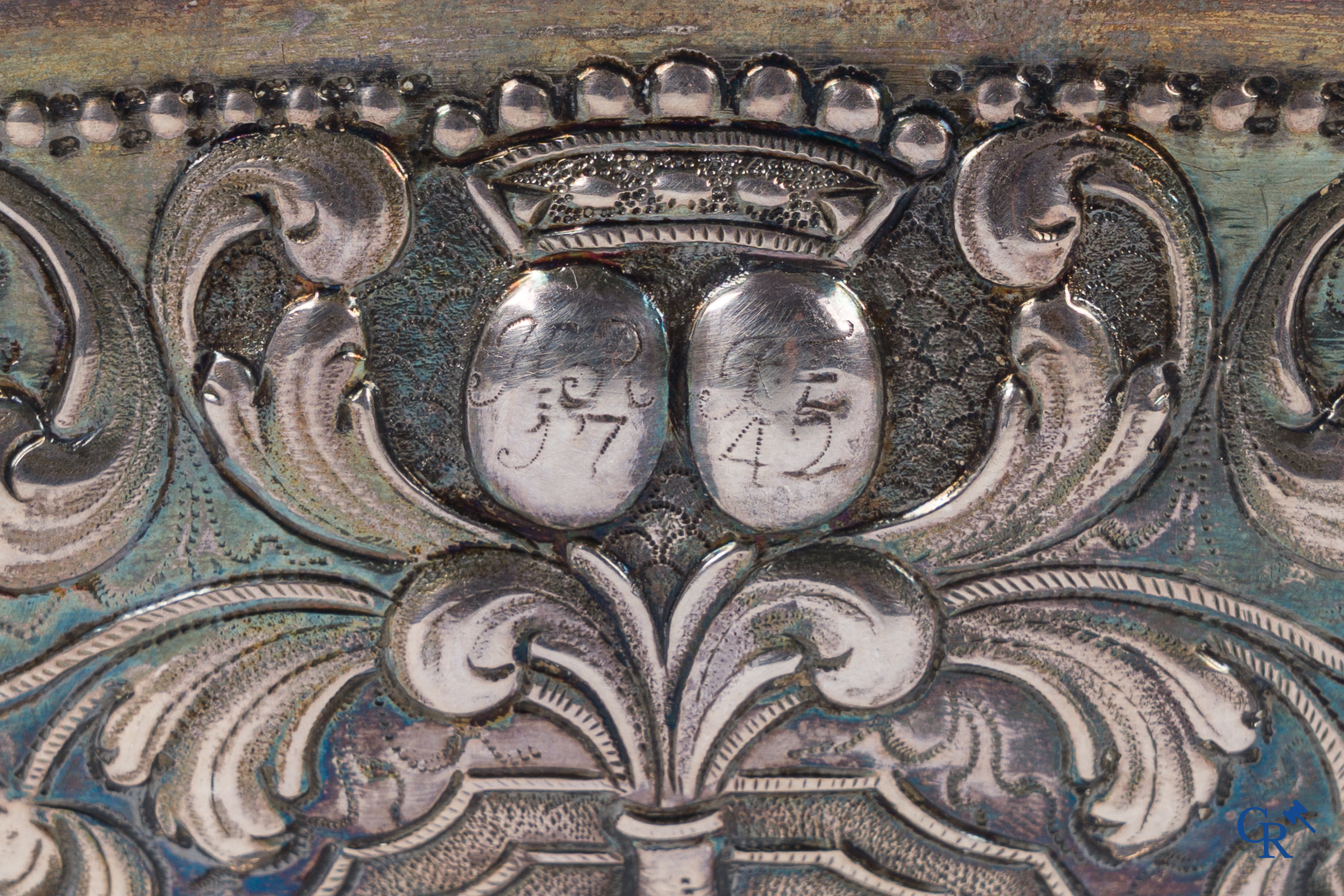 Silver brandy bowl. Dated 1742, various hallmarks. Weight: 233 gr.