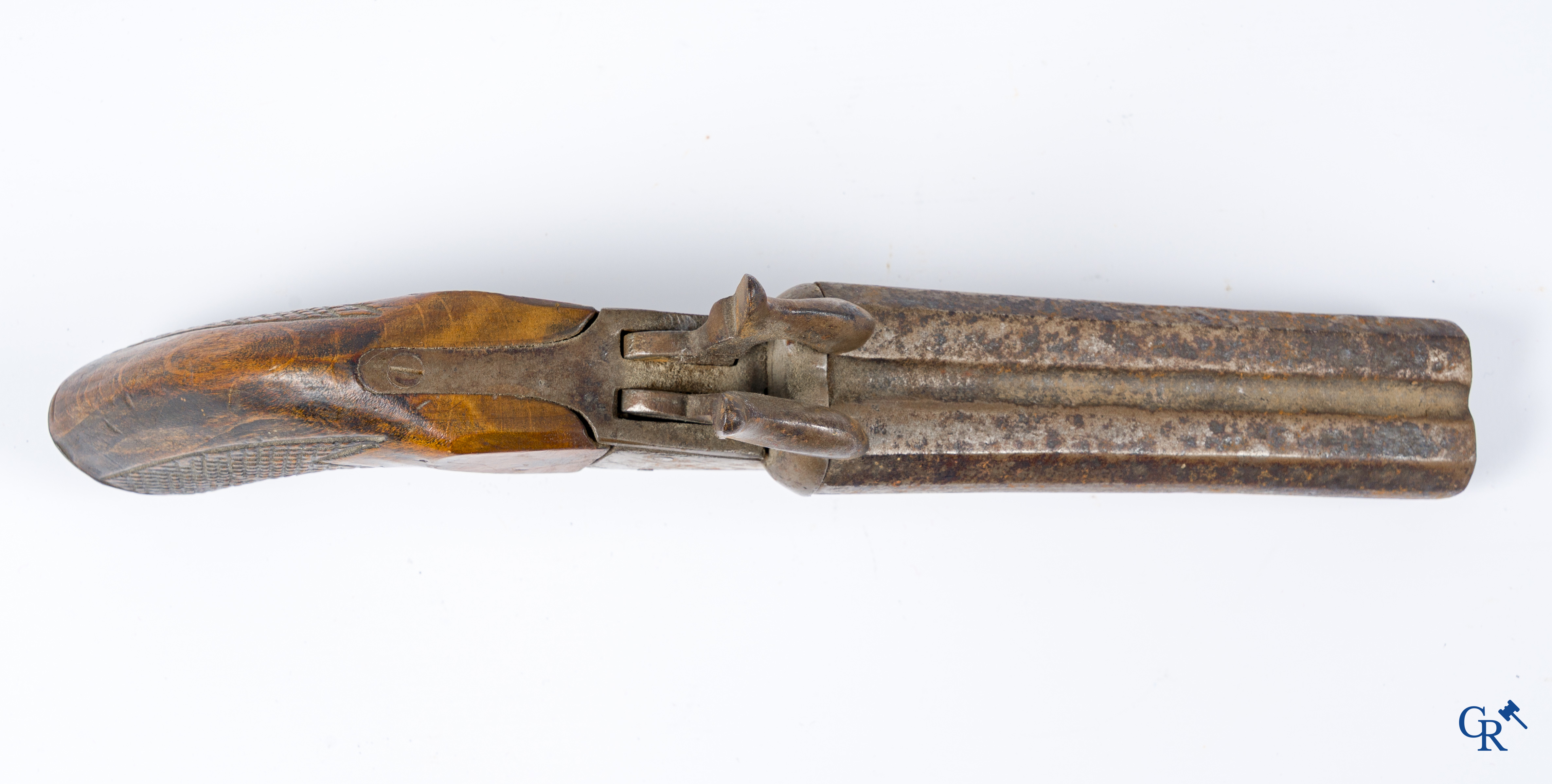A lot of 4 antique percussion pistols. Early 19th century.