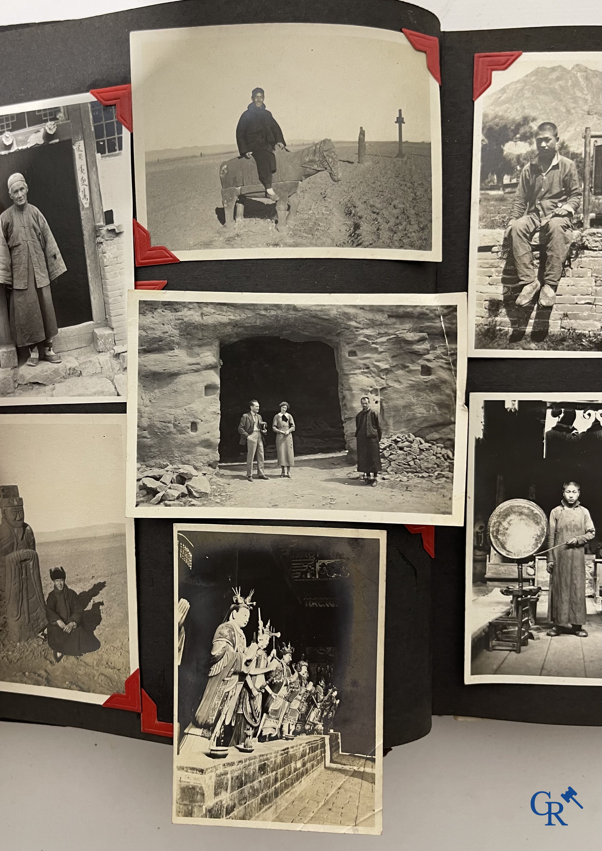 Aziatica, een belangrijk album met reisfoto's uit China. Onder andere Datong, Peking, Beijing, Hohhot, enz. Circa 1900.