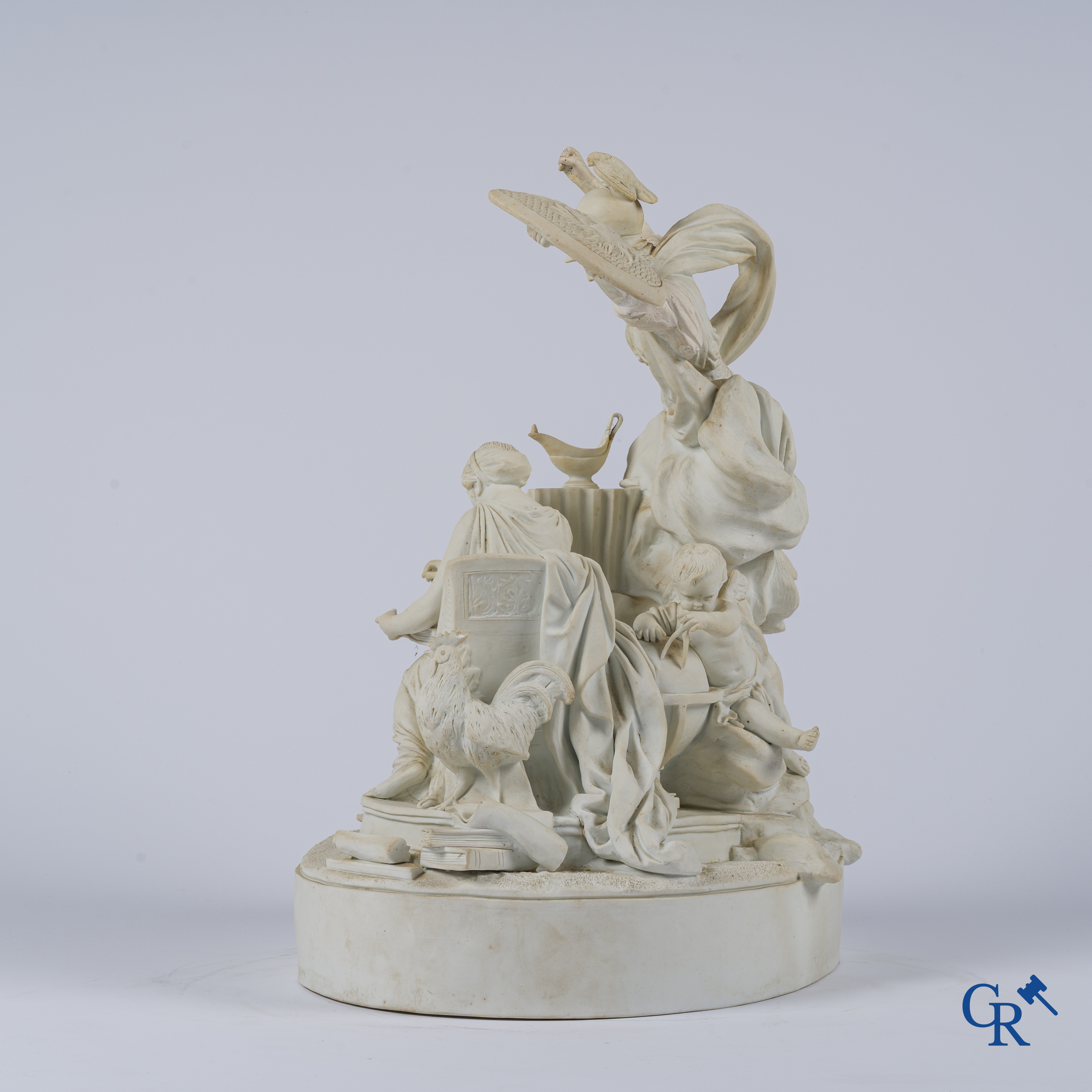 Louis-Simon Boizot "Minerve protégeant l'Etude et foudroyant la Paresse." Witte biscuit van Niderviller. Eind 18e eeuw.