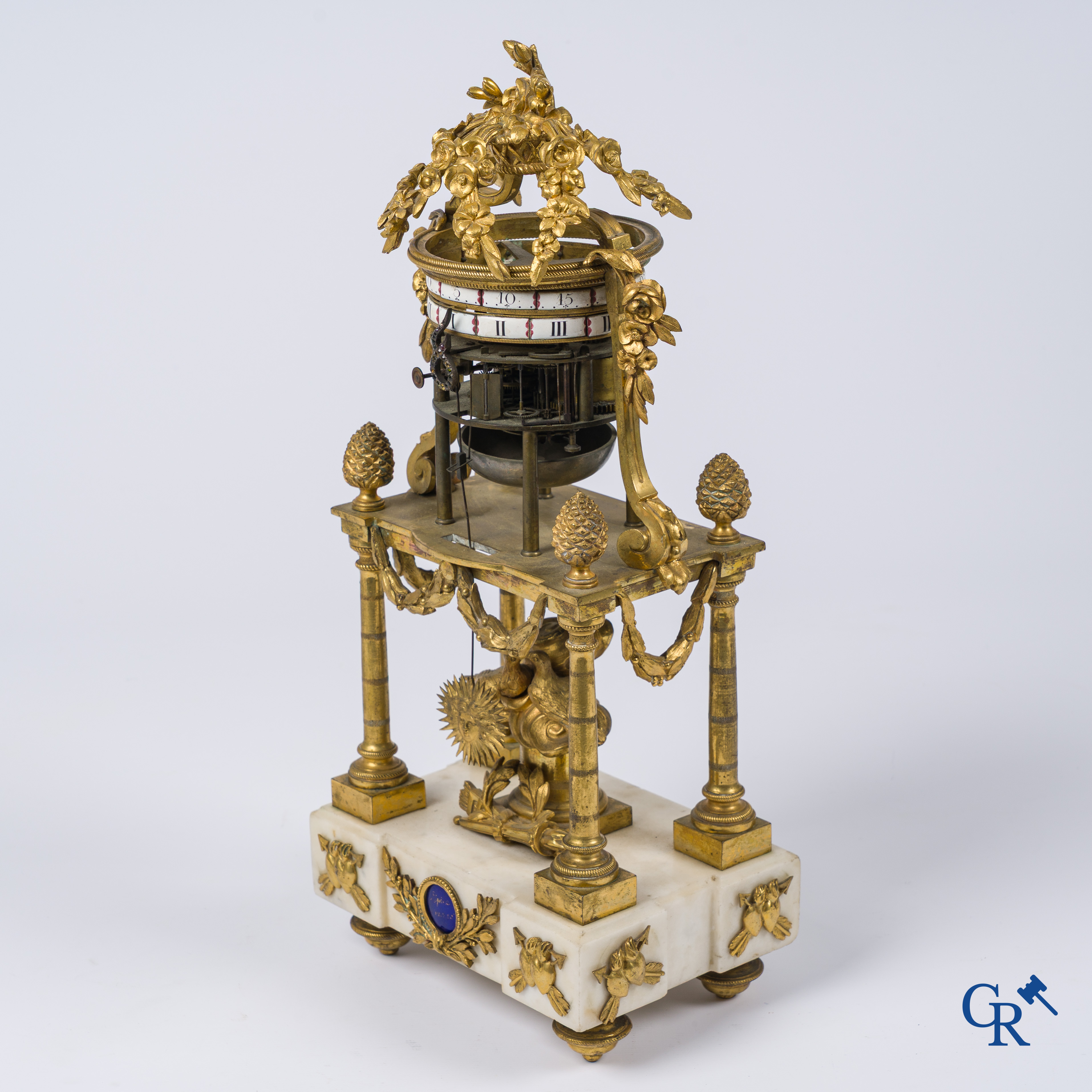 Jean-Antoine Lépine (1720-1814) Horloger du Roi à Paris. Pendule portique "Au temple de l'amour". LXVI-tijdperk.