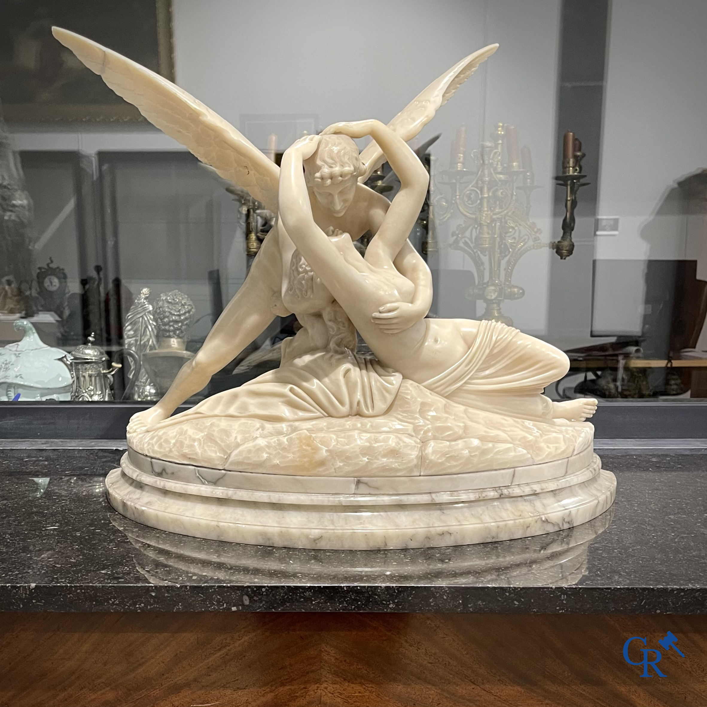 Antonio Canova (d'après) Albast. Psyché ranimée par le baiser de l'Amour. Vers 1920.