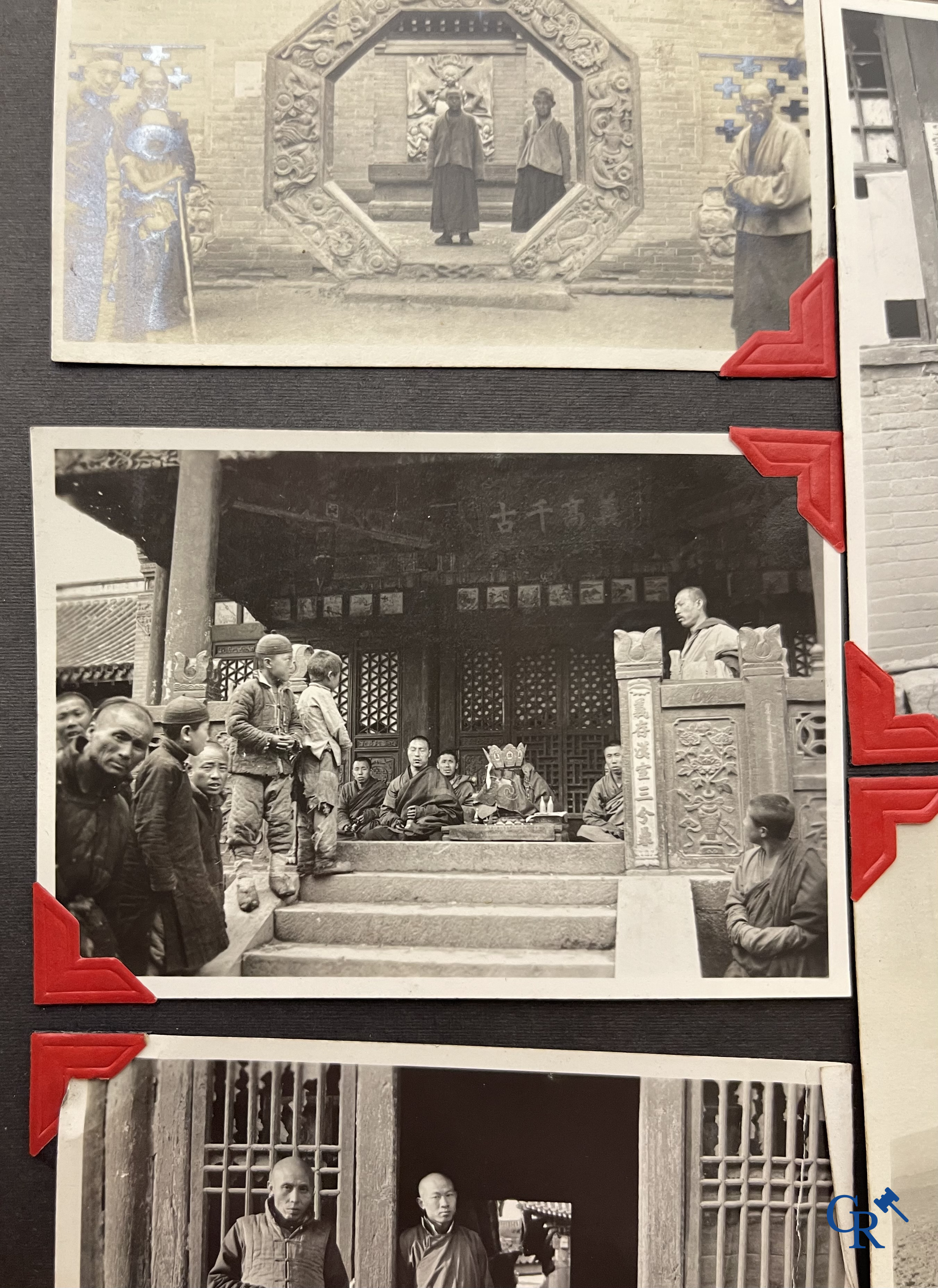 Aziatica, een belangrijk album met reisfoto's uit China. Onder andere Datong, Peking, Beijing, Hohhot, enz. Circa 1900.