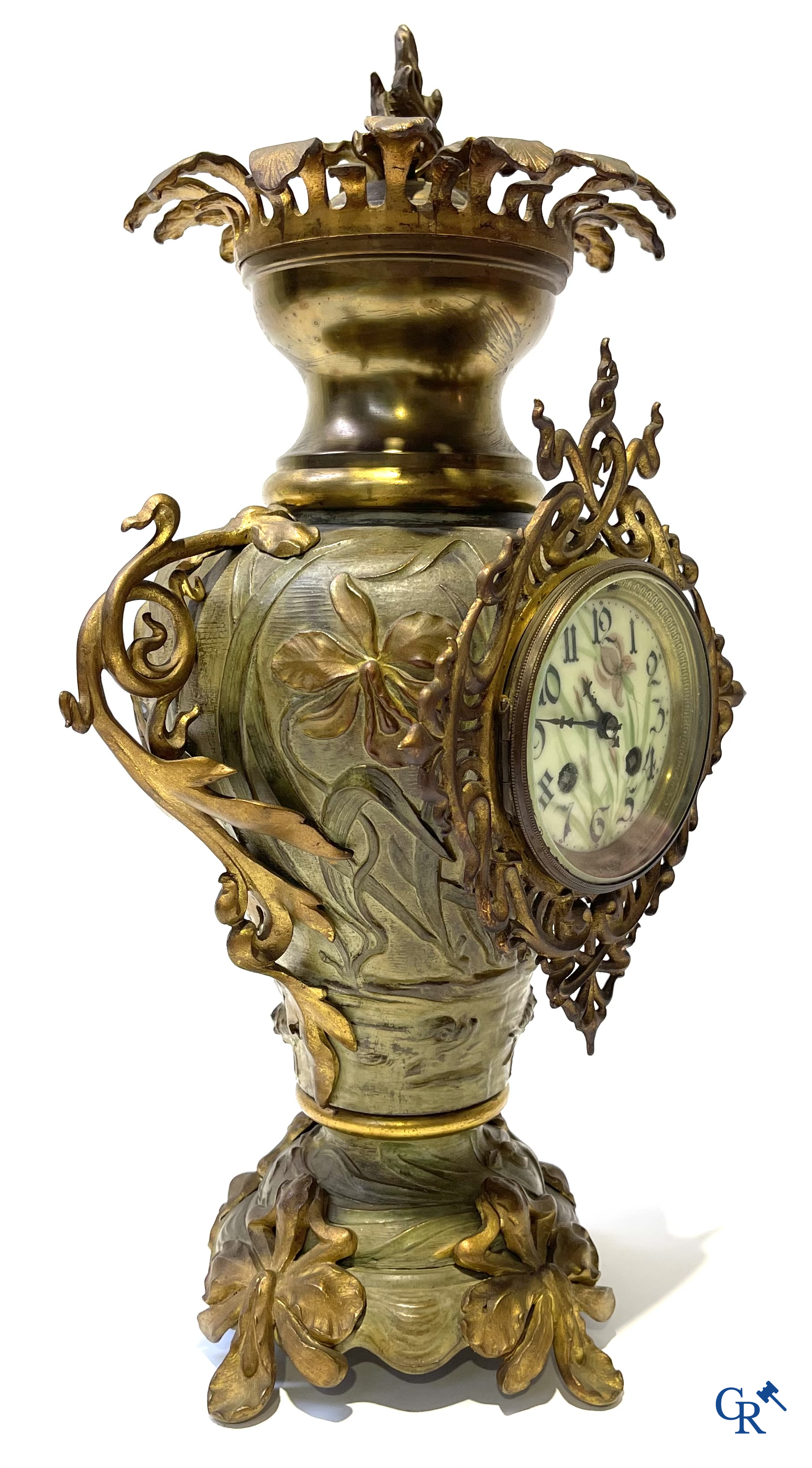 Art Nouveau, een uitzonderlijk 3-delig koud beschilderde bronzen schouwgarnituur met zeedieren. Circa 1900.