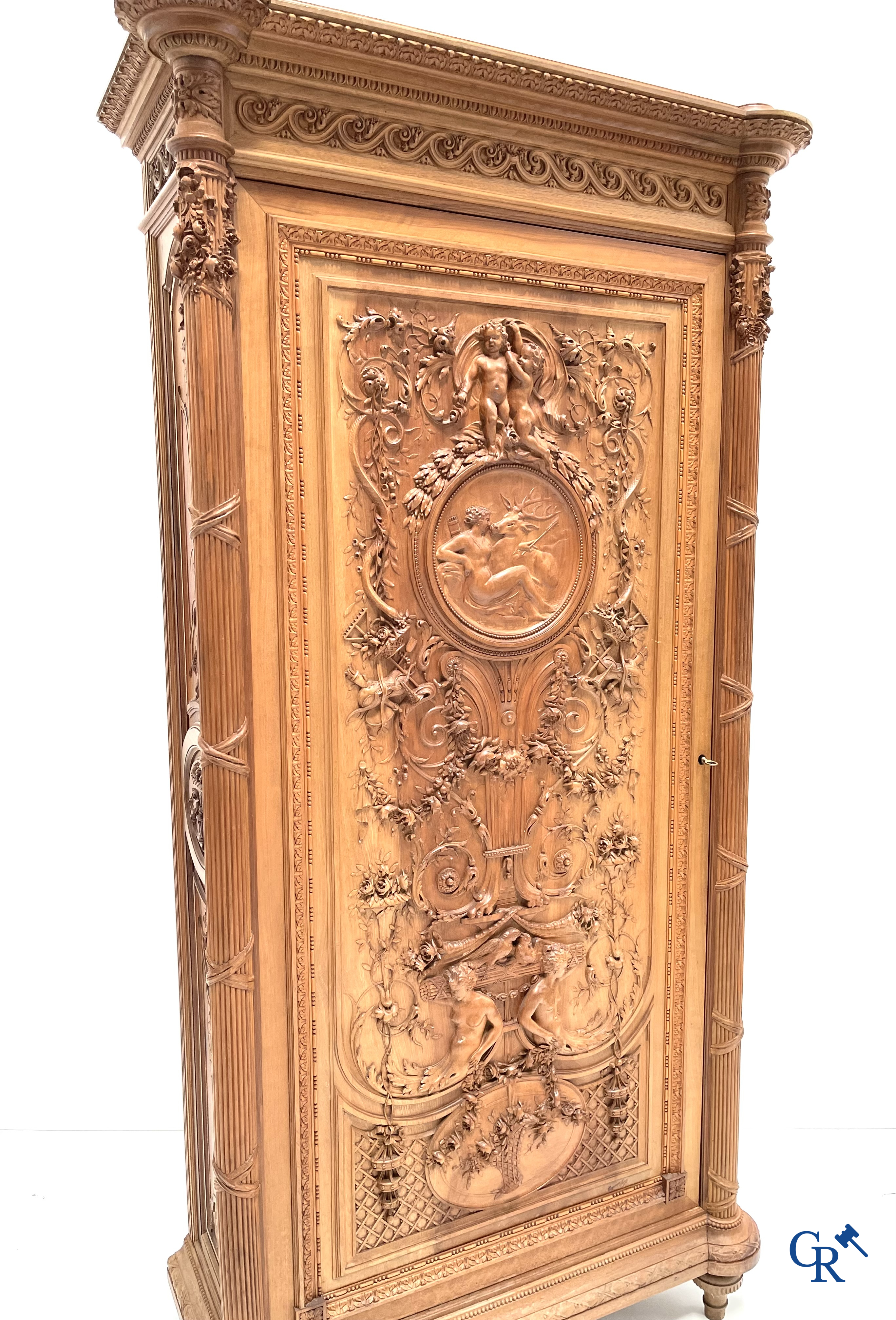 Cazanave Frères à Carcassonne. A rich and finely carved piece of furniture in LXVI style.