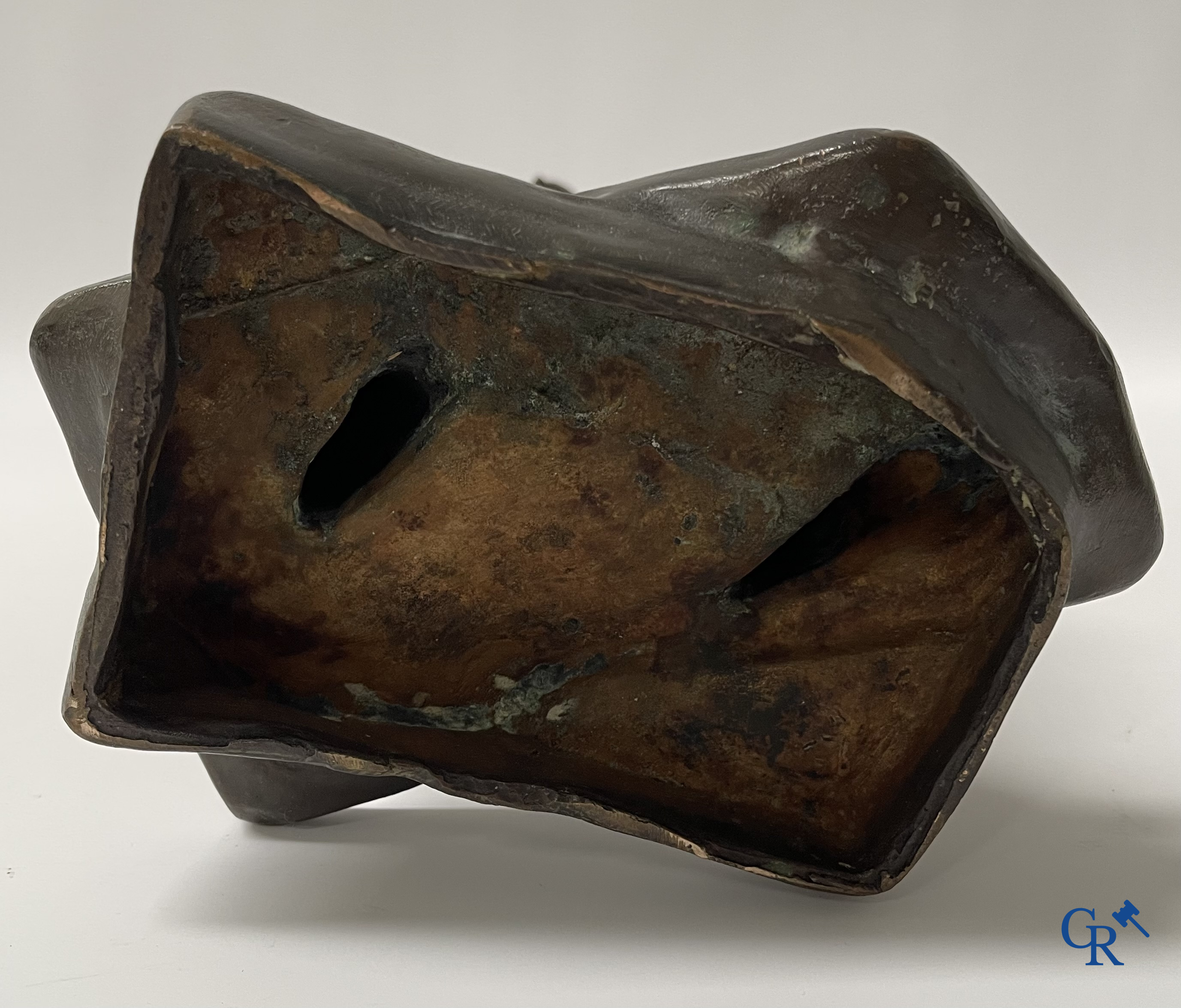 Constantin Emile Meunier (1831-1905) (after) A pair of bronze statues with brown patina, "Le Mineur" and "Le débardeur".