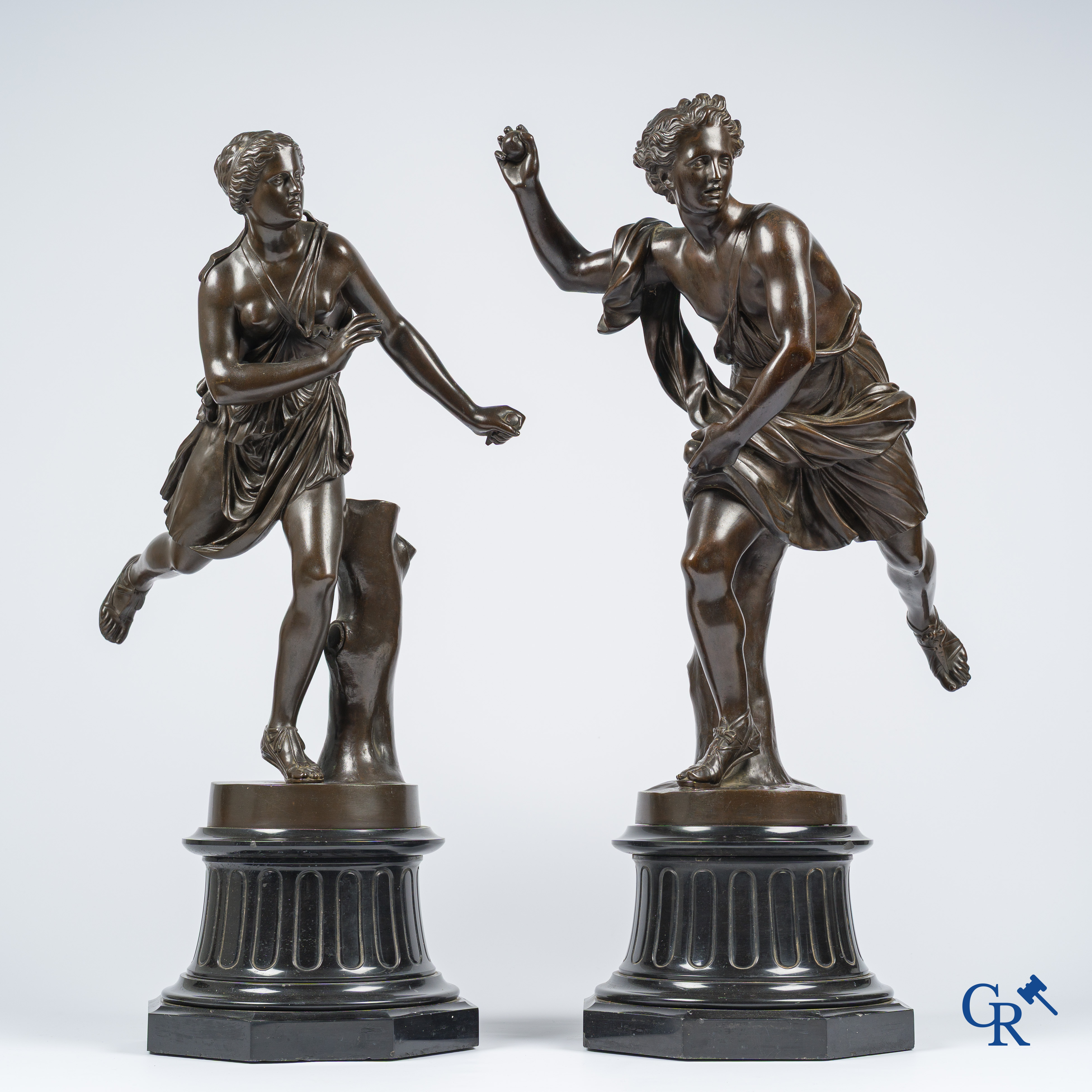 Pierre Lepautre en Guillaume Ier Coustou (naar). Atalante en Hippomène. Imposant paar bronzen beelden, circa 1880.