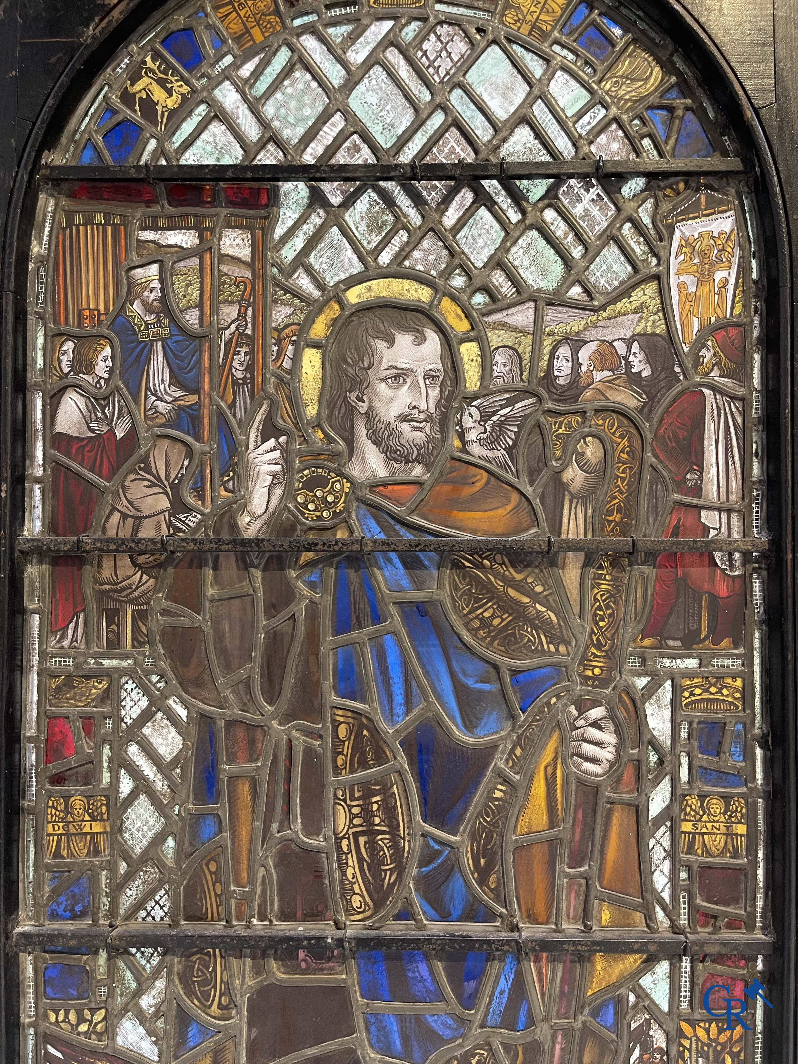 Religieuze objecten, een uitzonderlijk brandglas in lood met afbeelding van Saint David. 19e eeuw.