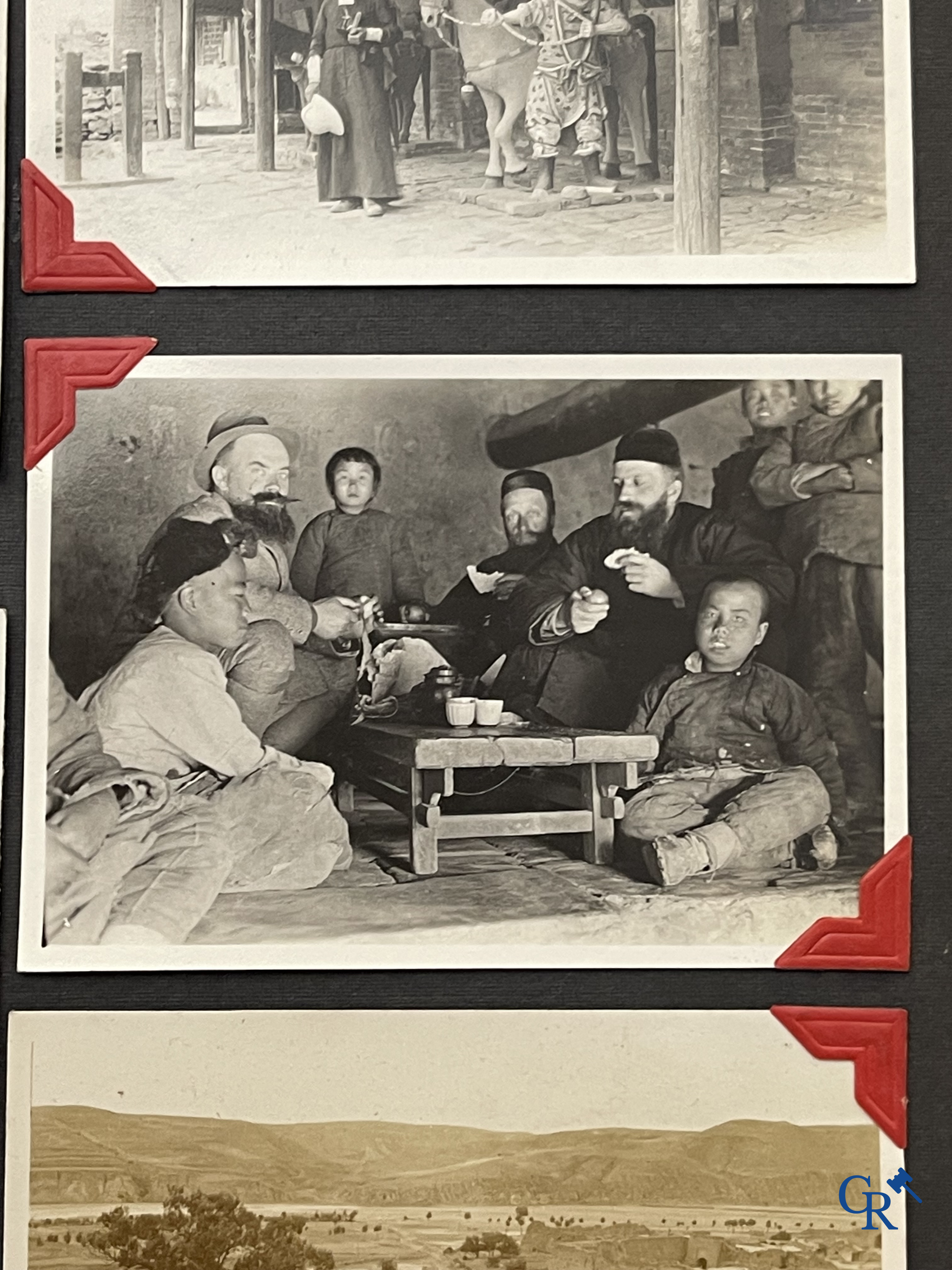 Aziatica, een belangrijk album met reisfoto's uit China. Onder andere Datong, Peking, Beijing, Hohhot, enz. Circa 1900.