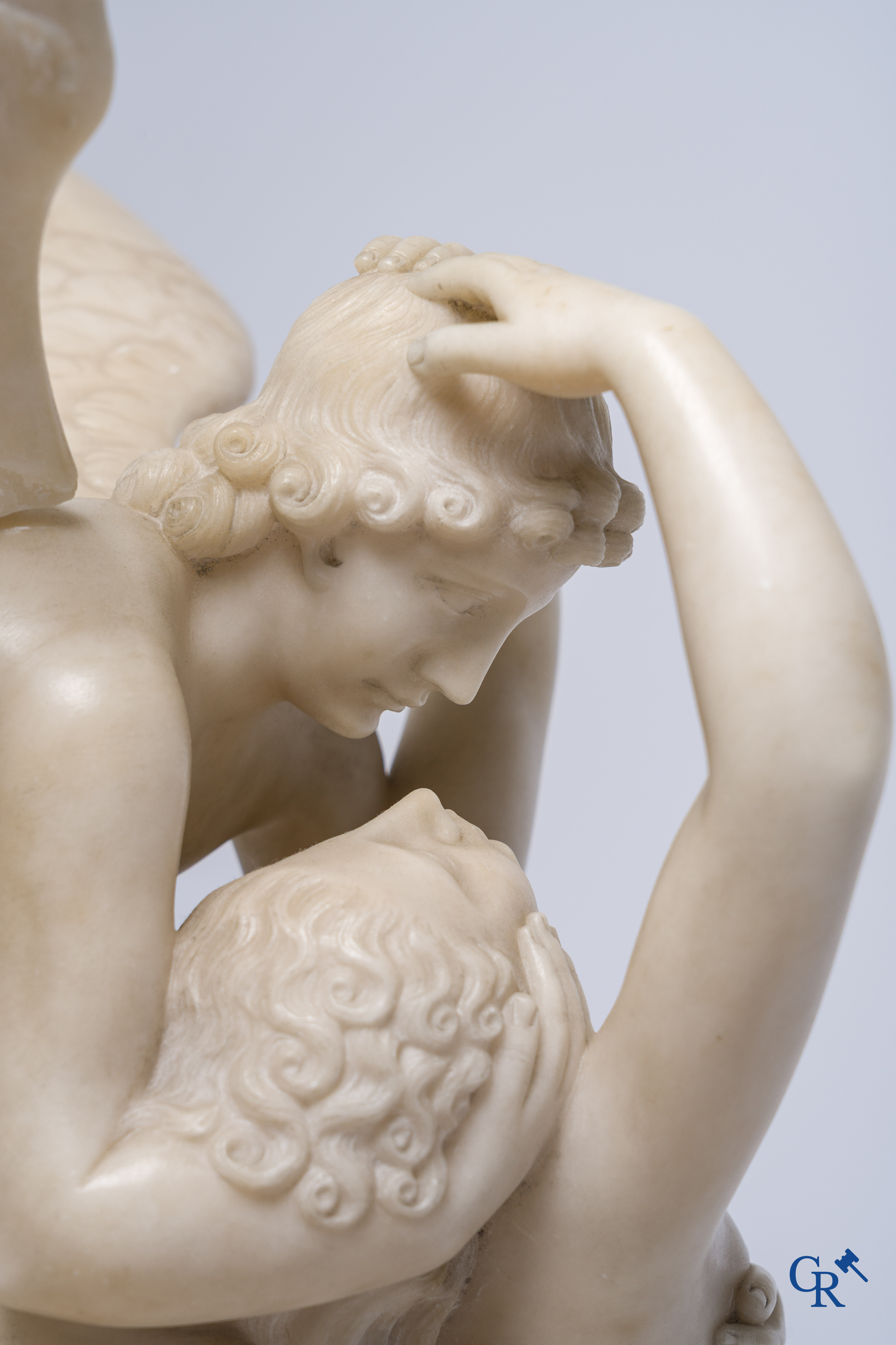 Antonio Canova (d'après) Albast. Psyché ranimée par le baiser de l'Amour. Vers 1920.