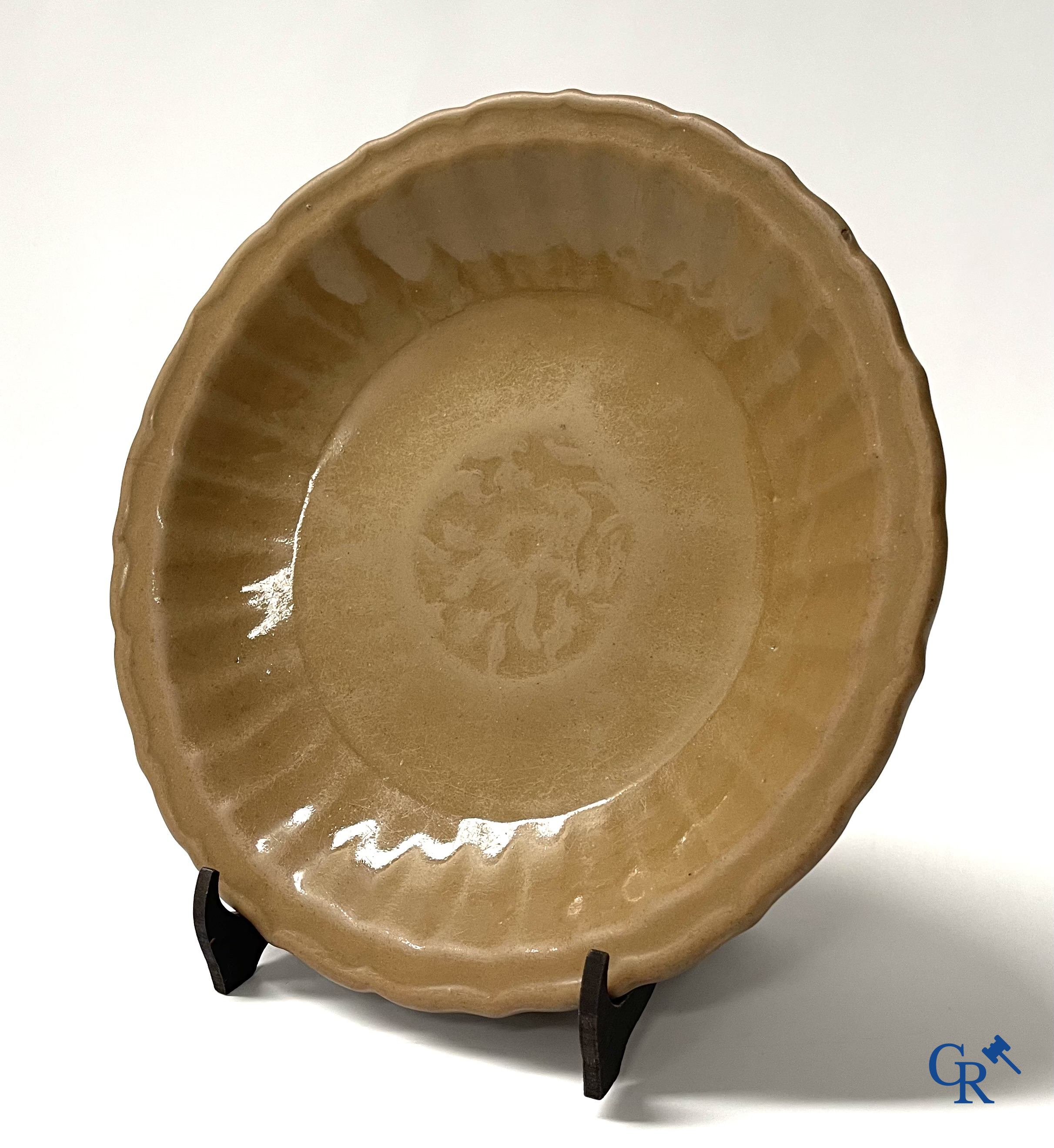 Asian Art, Lot with Chinese porcelain and pottery. 18th-19th century.