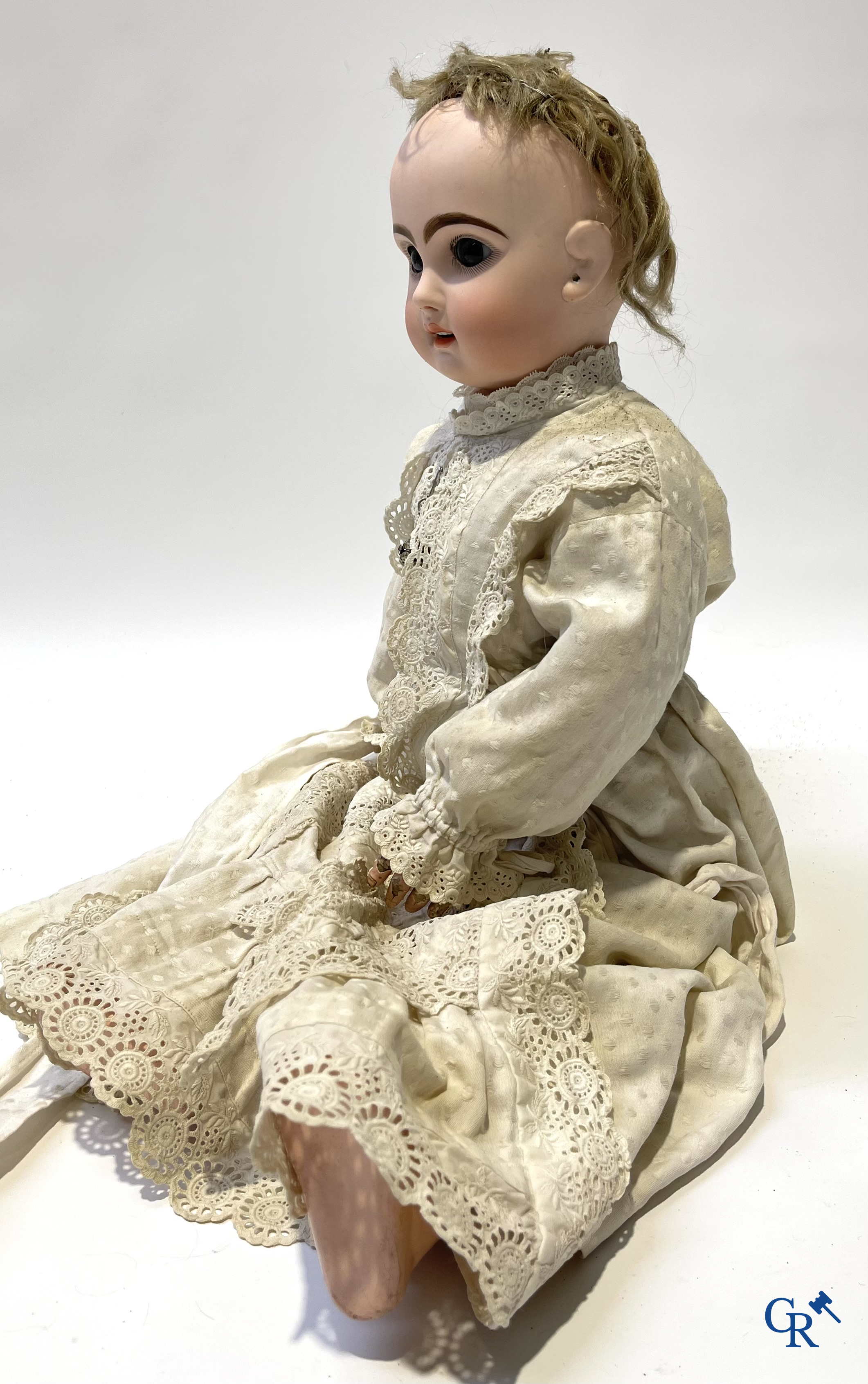 Old toys, Jumeau, doll with porcelain head marked Tête Jumeau Déposé, n°10.
