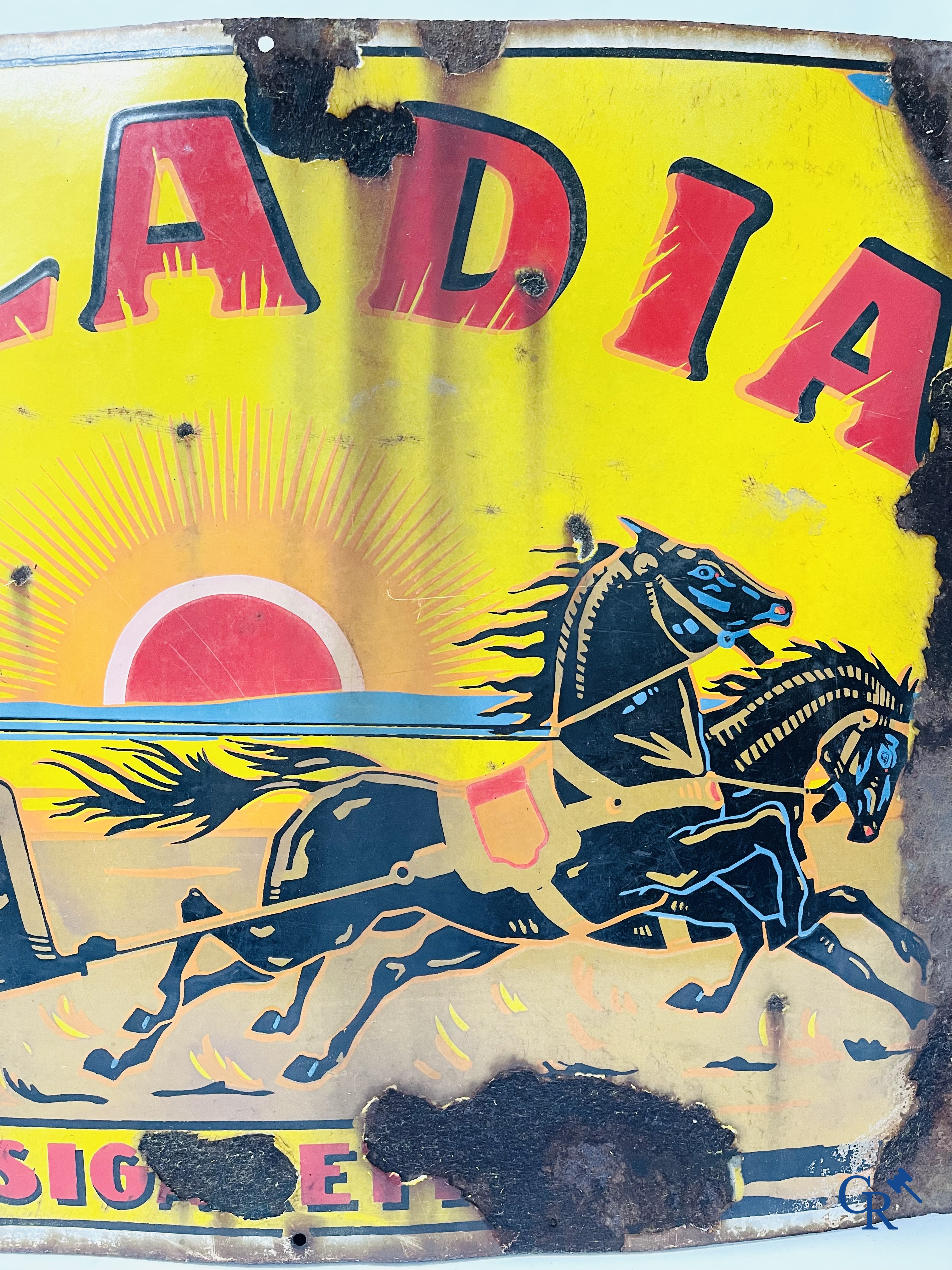 Gladia sigaretten, enamel publicity sign with a gladiator in chariot. Dated 1928.